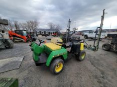John Deere 1800 Sprayer 'Runs & Operates'