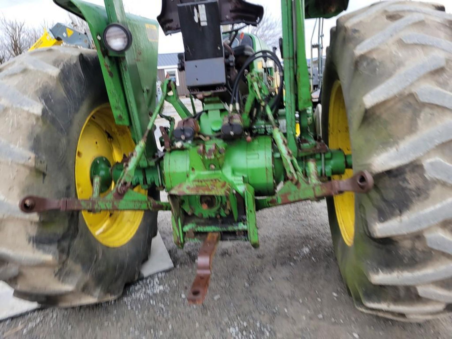 John Deere 2750 Tractor 'Runs & Operates' - Image 16 of 38