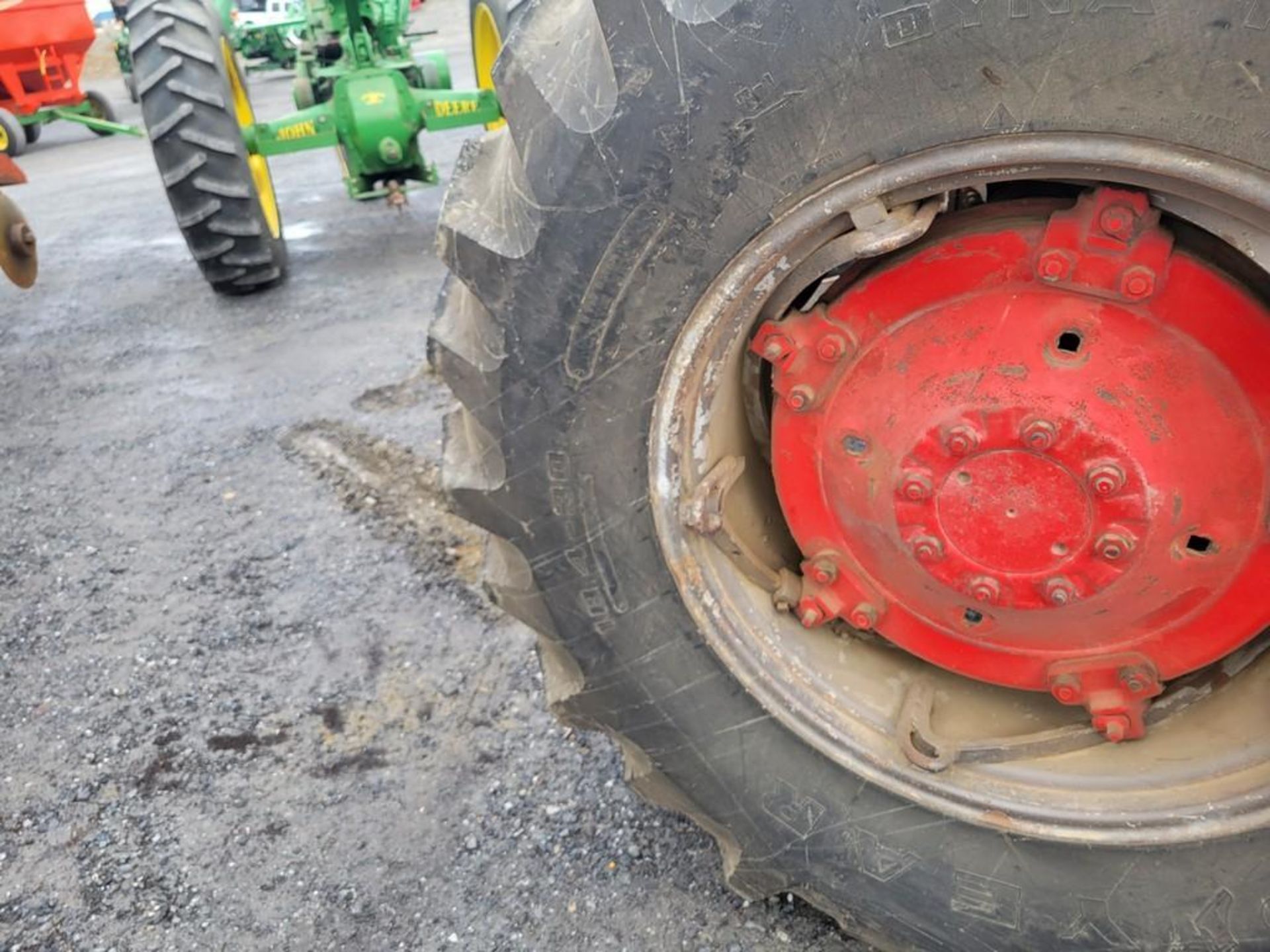 Massey Ferguson Super 90 Tractor 'Runs & Operates' - Image 12 of 28