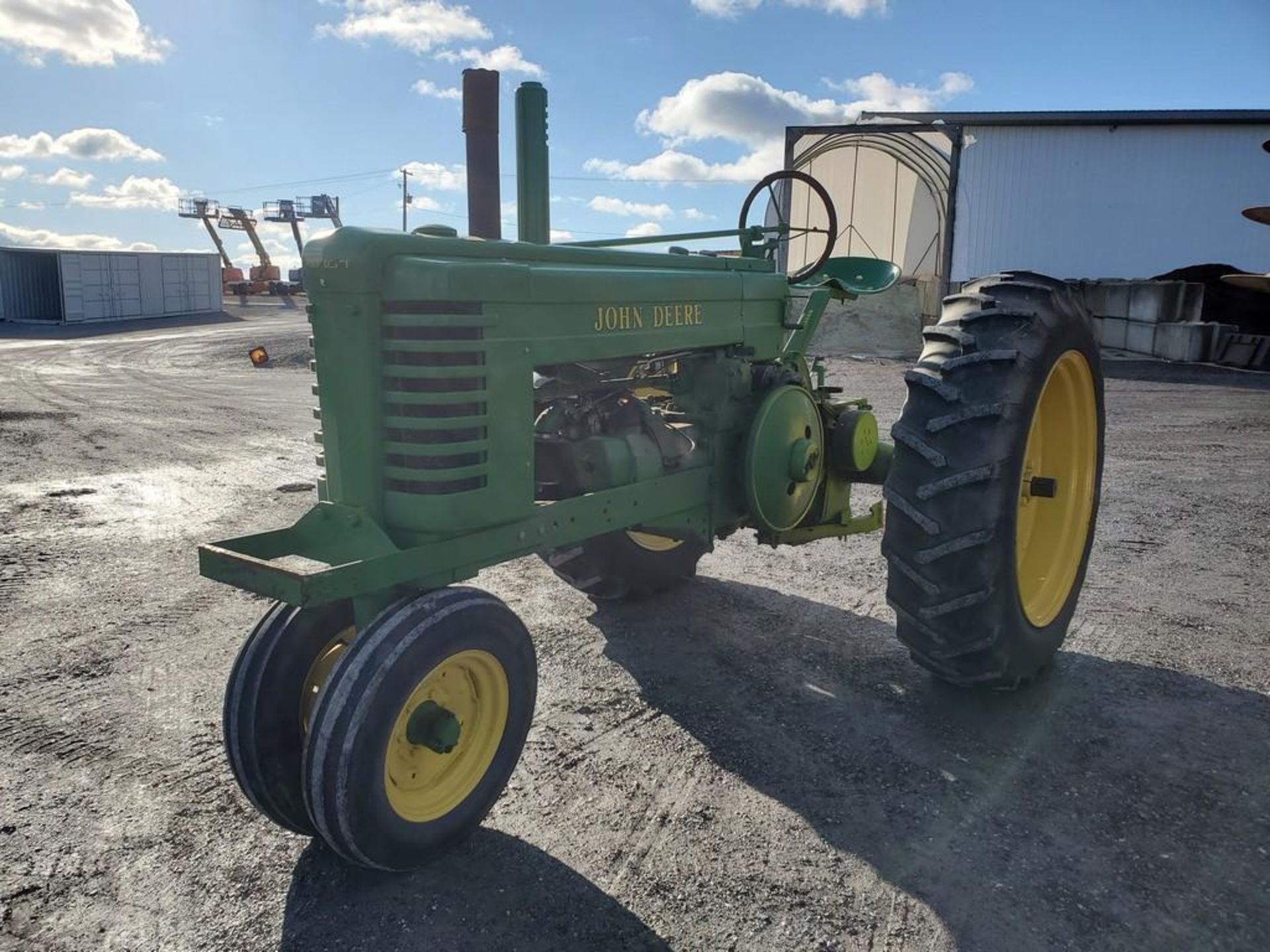 John Deere A Antique Tractor 'Runs & Operates' - Image 8 of 25