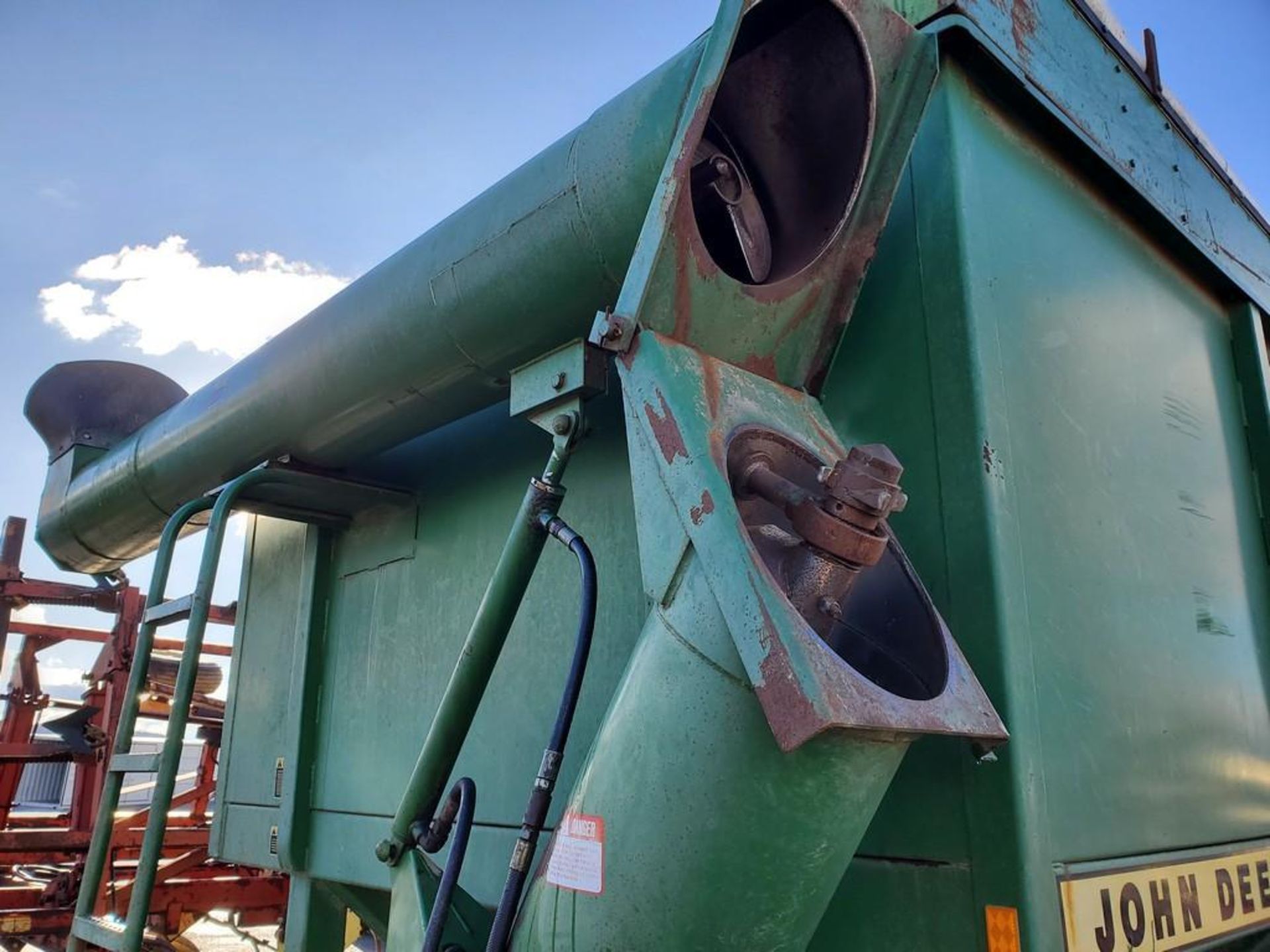John Deere 400 Grain Cart - Image 18 of 19