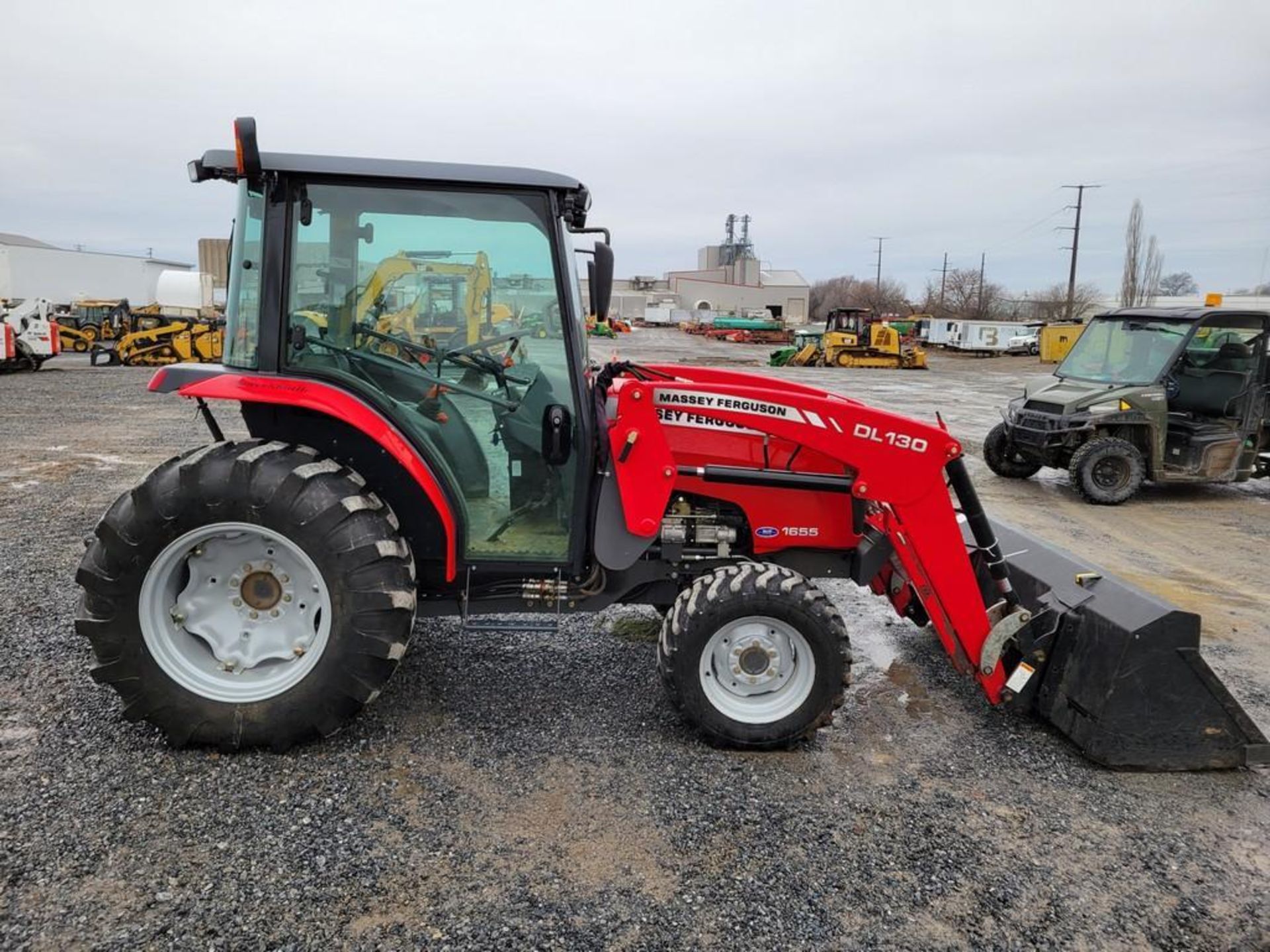 Massey Ferguson 1655 Cab Compact Loader Tractor 'Ride & Drive' - Image 11 of 42