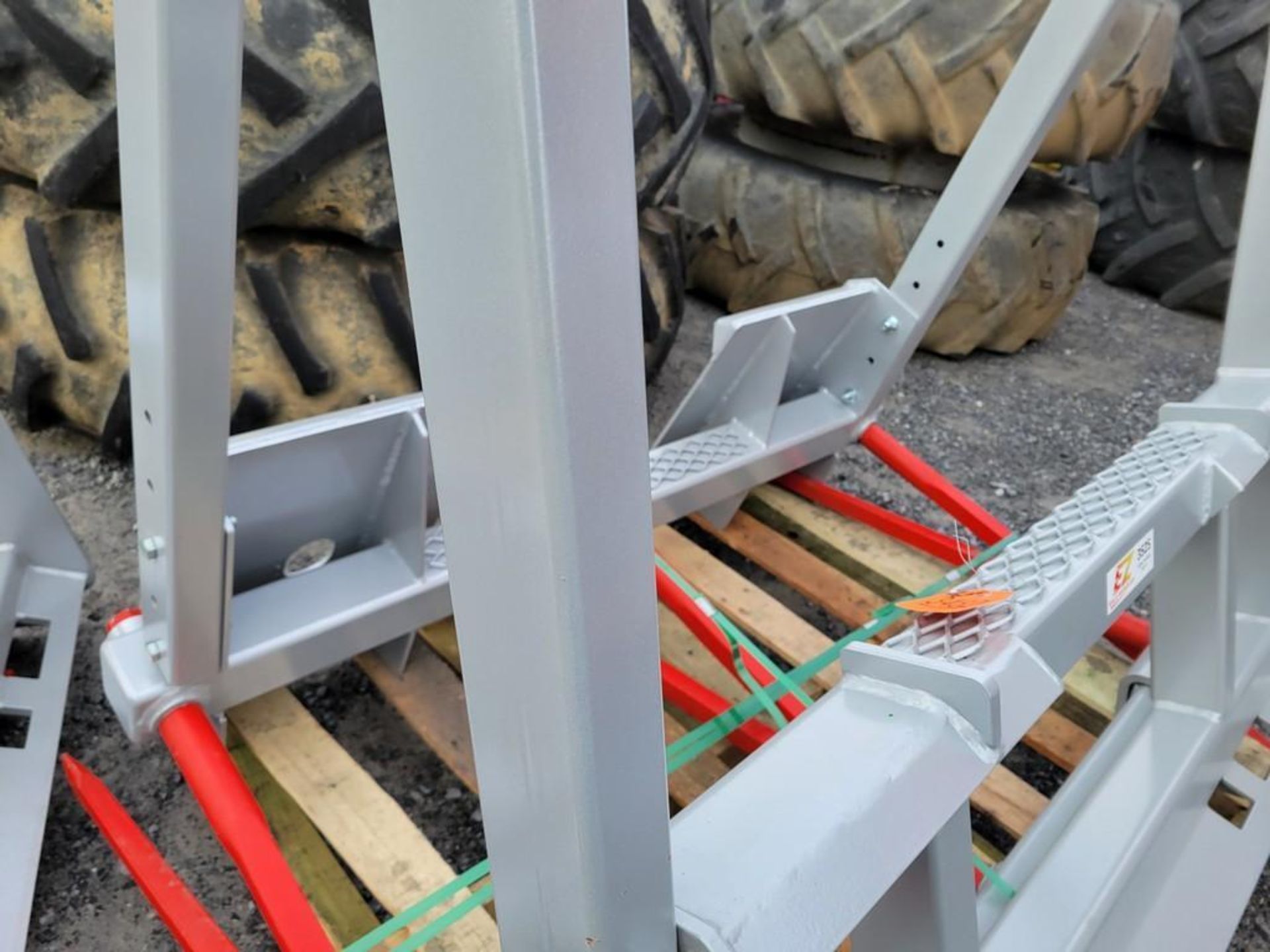 EZ Bale Handler 352S Bale Spear 'NEW' - Image 9 of 10