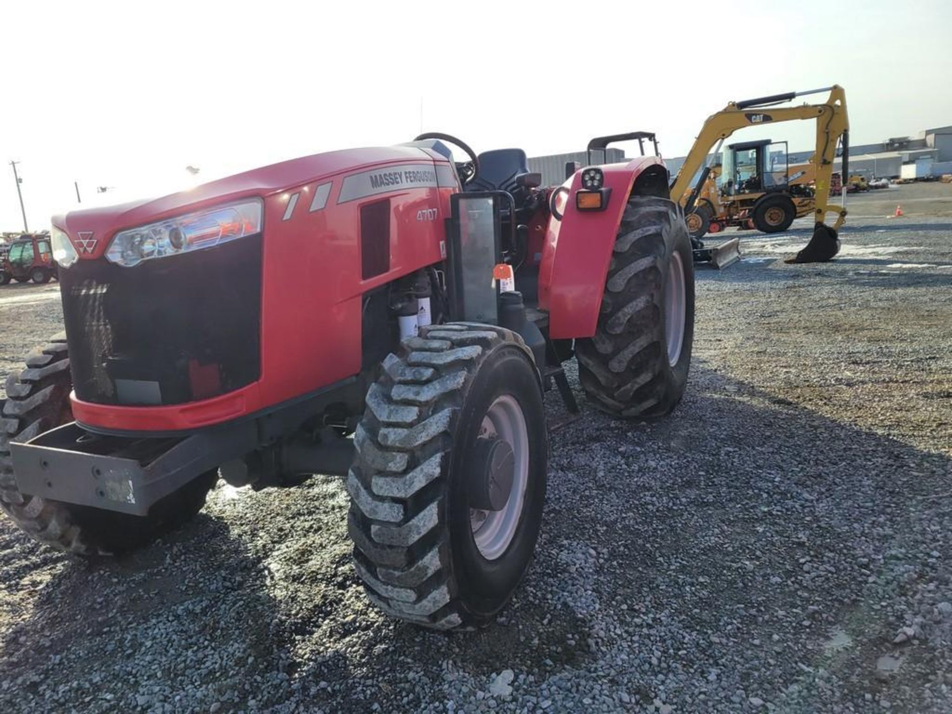 2021 Massey Ferguson 4707EP Tractor 'Ride & Drive' - Image 2 of 41