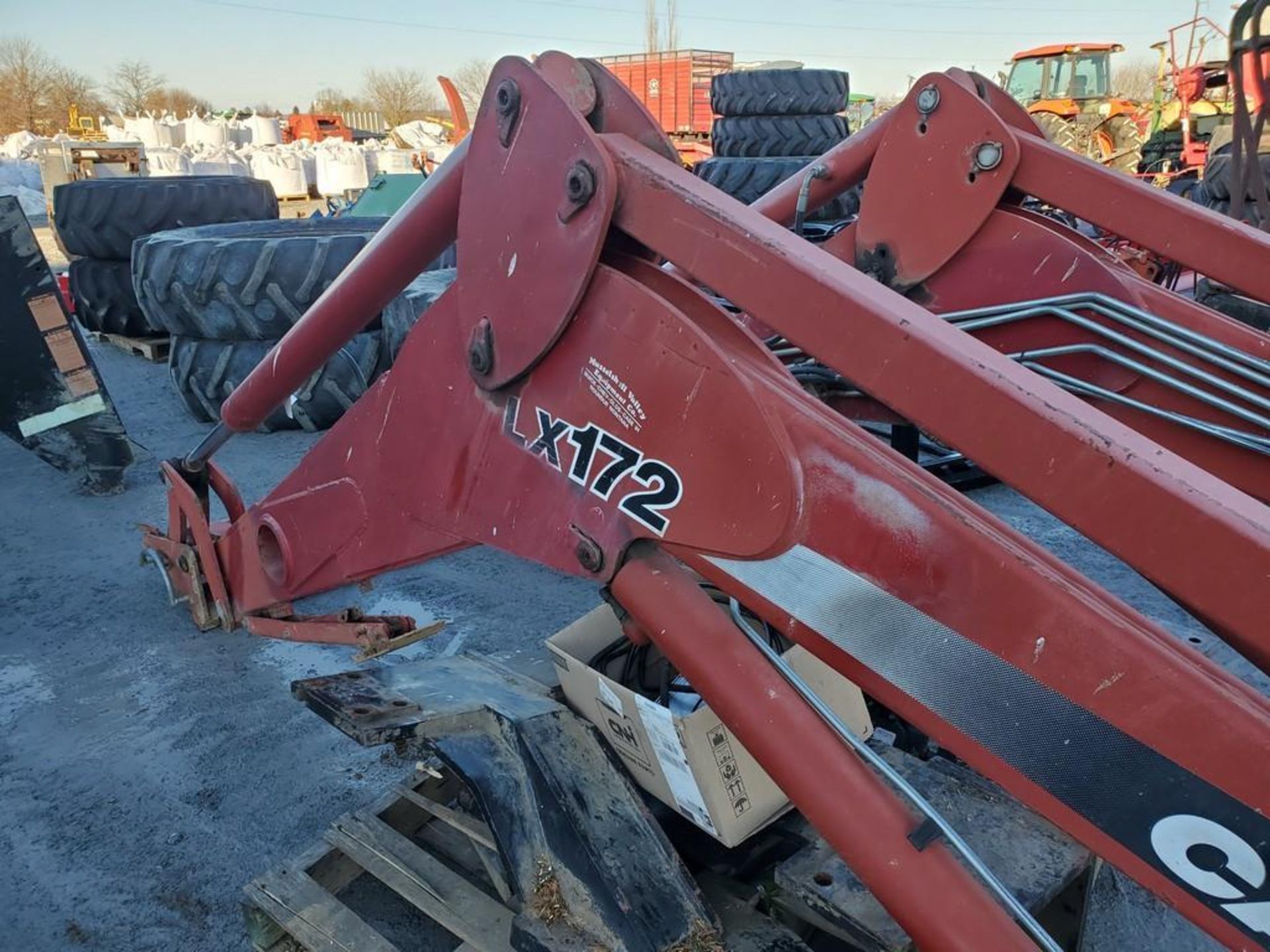 2002 Case IH LX172 Loader - Image 8 of 18