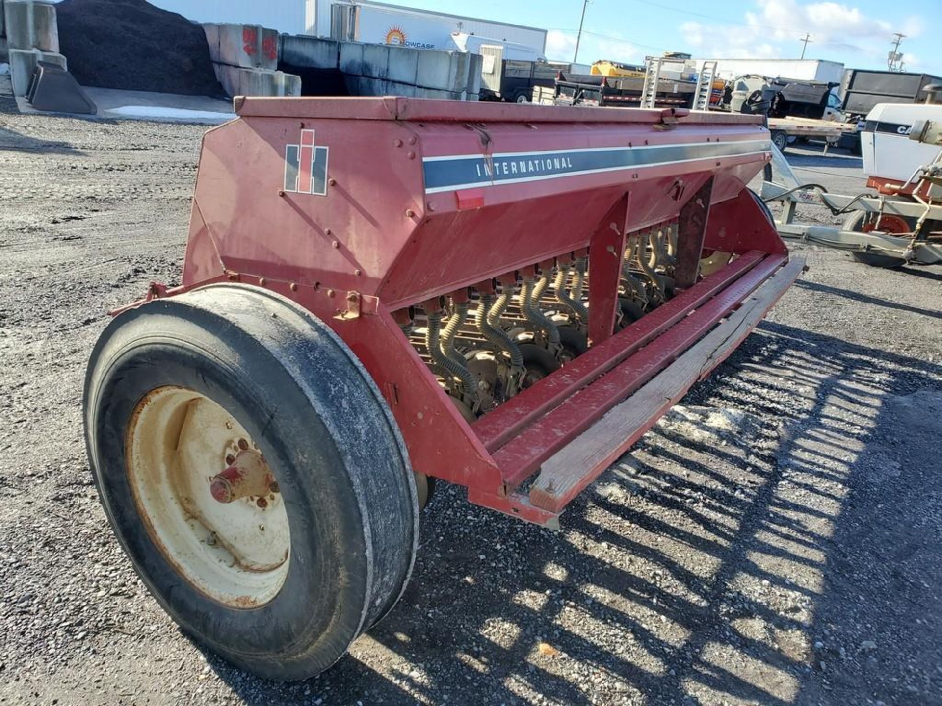 International 5100 Grain Drill - Image 5 of 22
