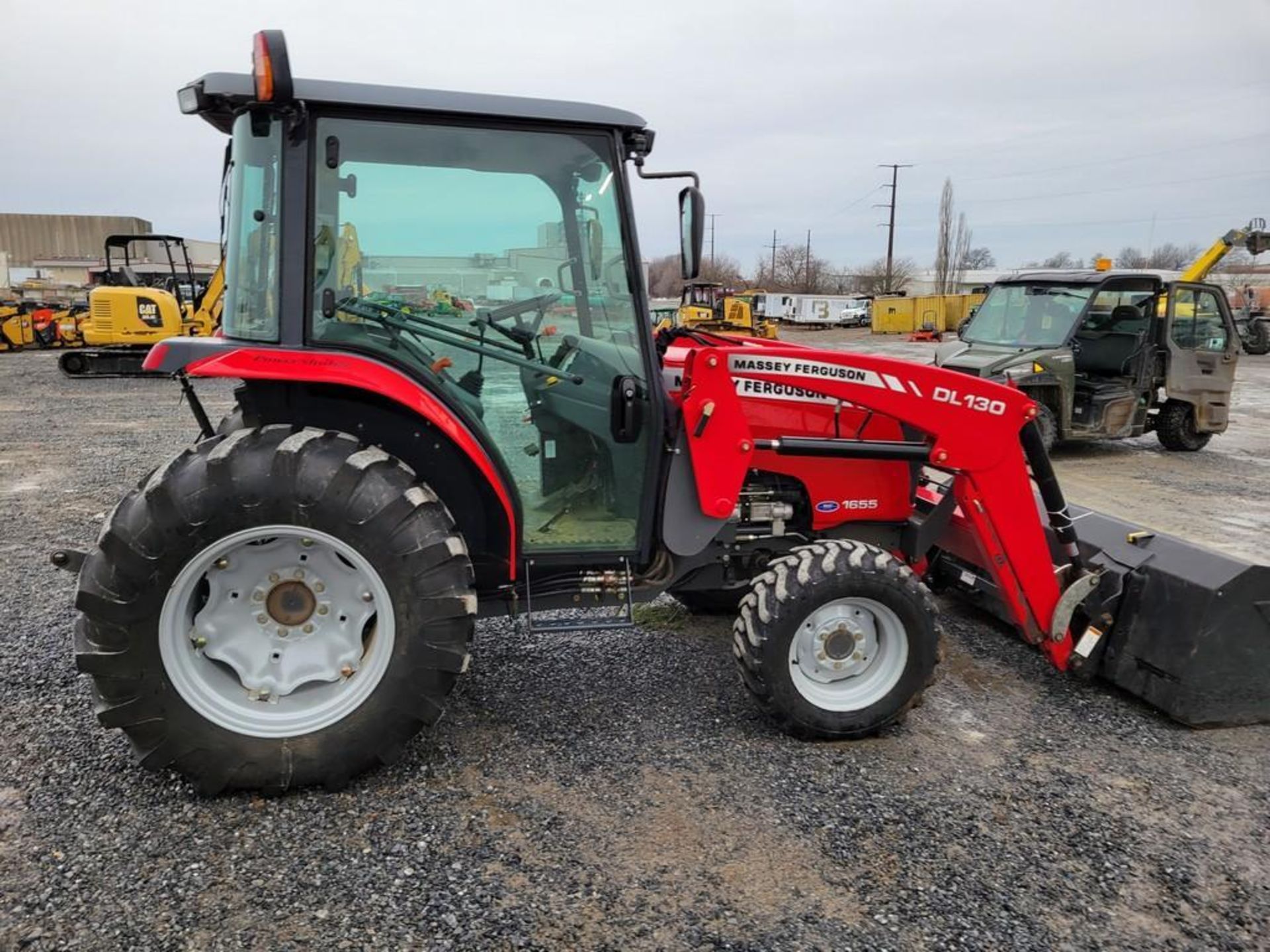 Massey Ferguson 1655 Cab Compact Loader Tractor 'Ride & Drive' - Image 12 of 42