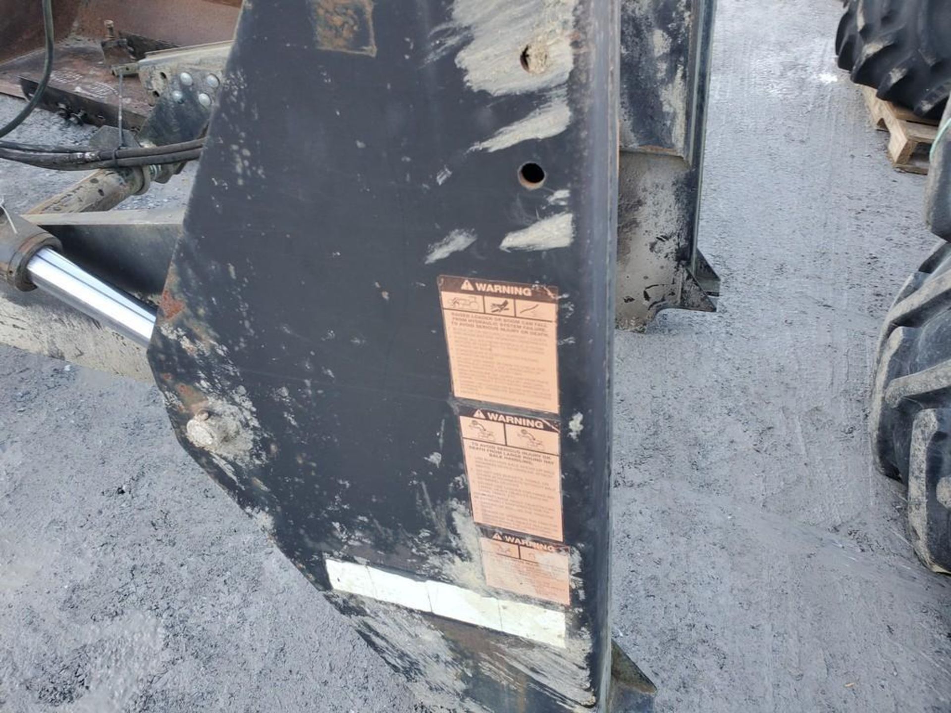 Bush Hog 3226QT Loader - Image 13 of 23