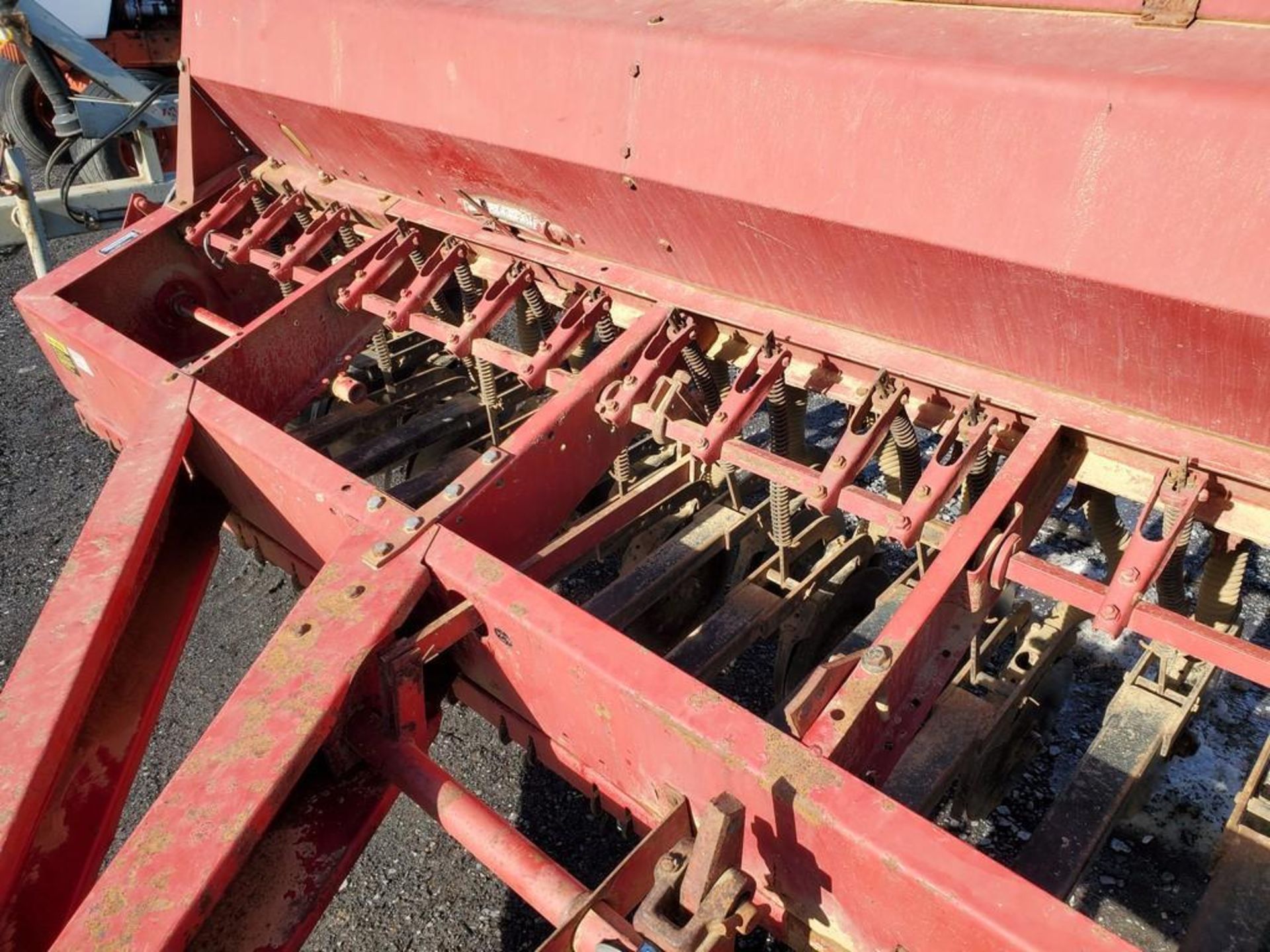International 5100 Grain Drill - Image 9 of 22
