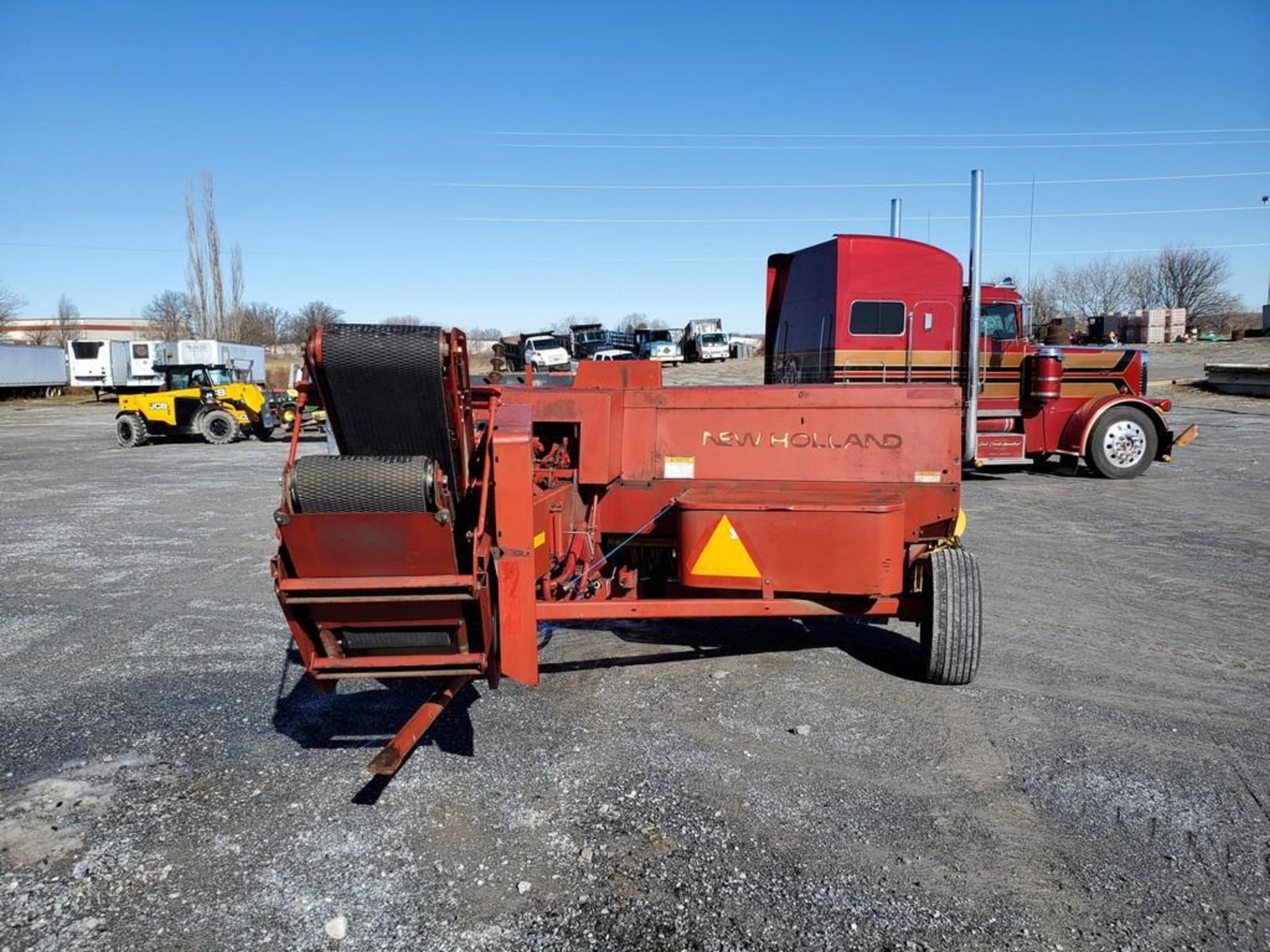 New Holland 575 Small Square Baler - Image 4 of 26