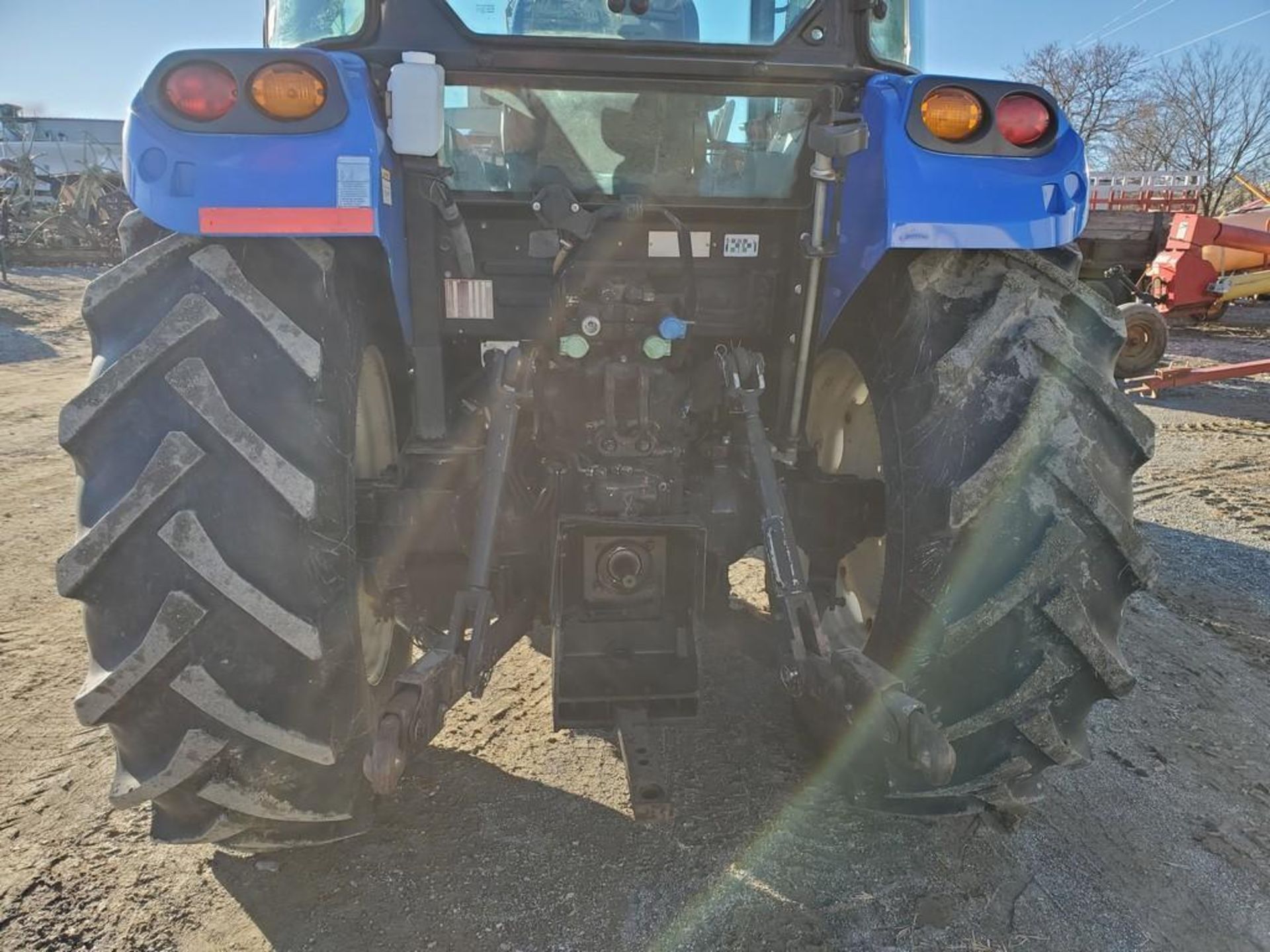 2015 New Holland T4.100 Cab Loader Tractor 'Ride & Drive' - Image 18 of 49