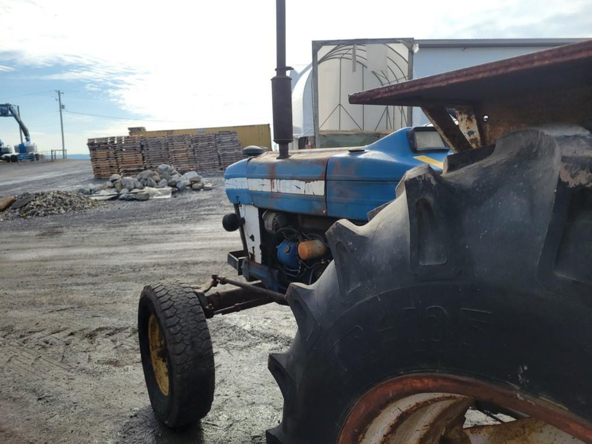 Ford 4610 Tractor 'Runs & Operates' - Image 17 of 28