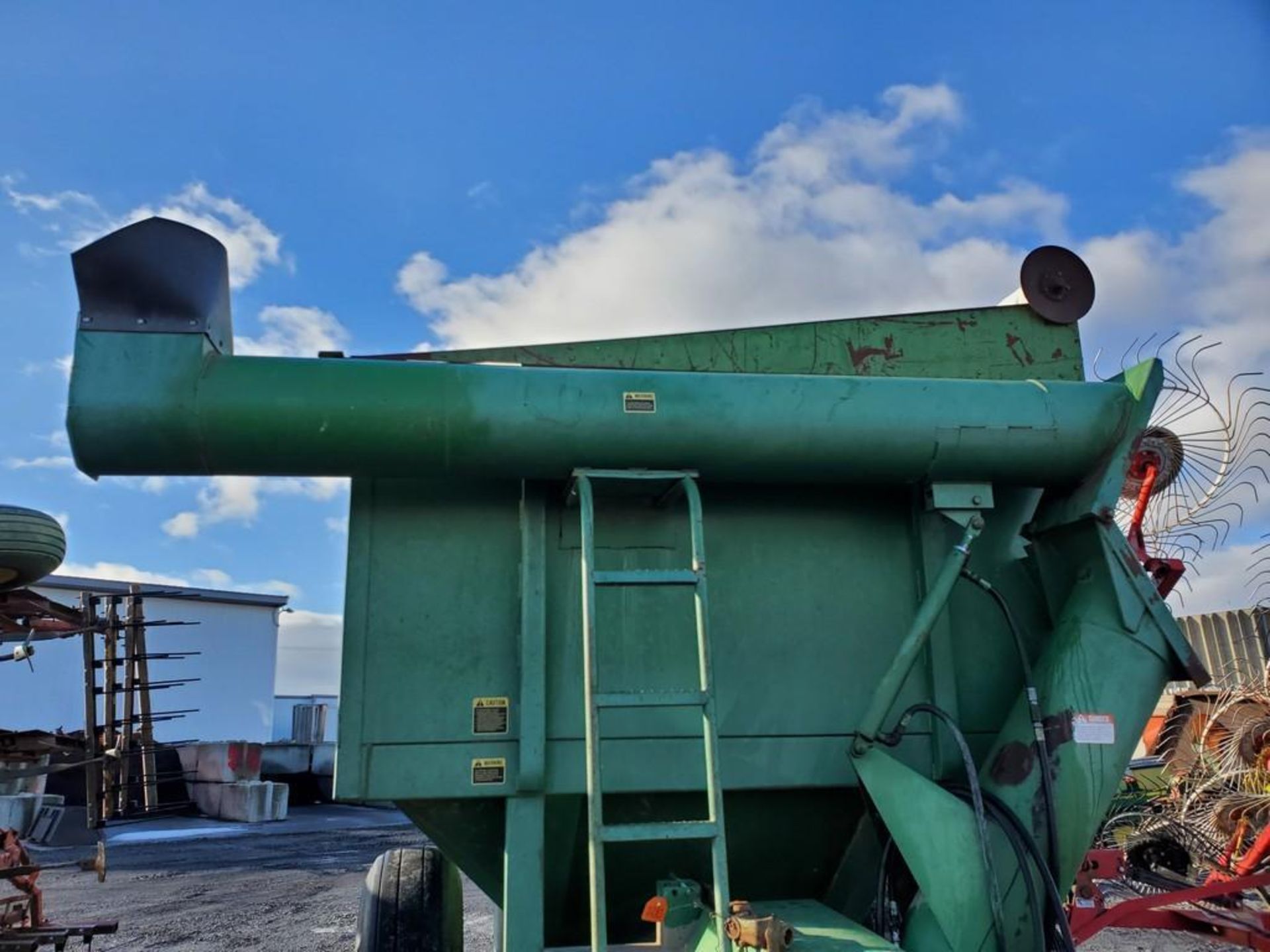 John Deere 400 Grain Cart - Image 14 of 19