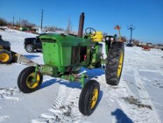 John Deere 2520 Tractor 'Runs & Operates'
