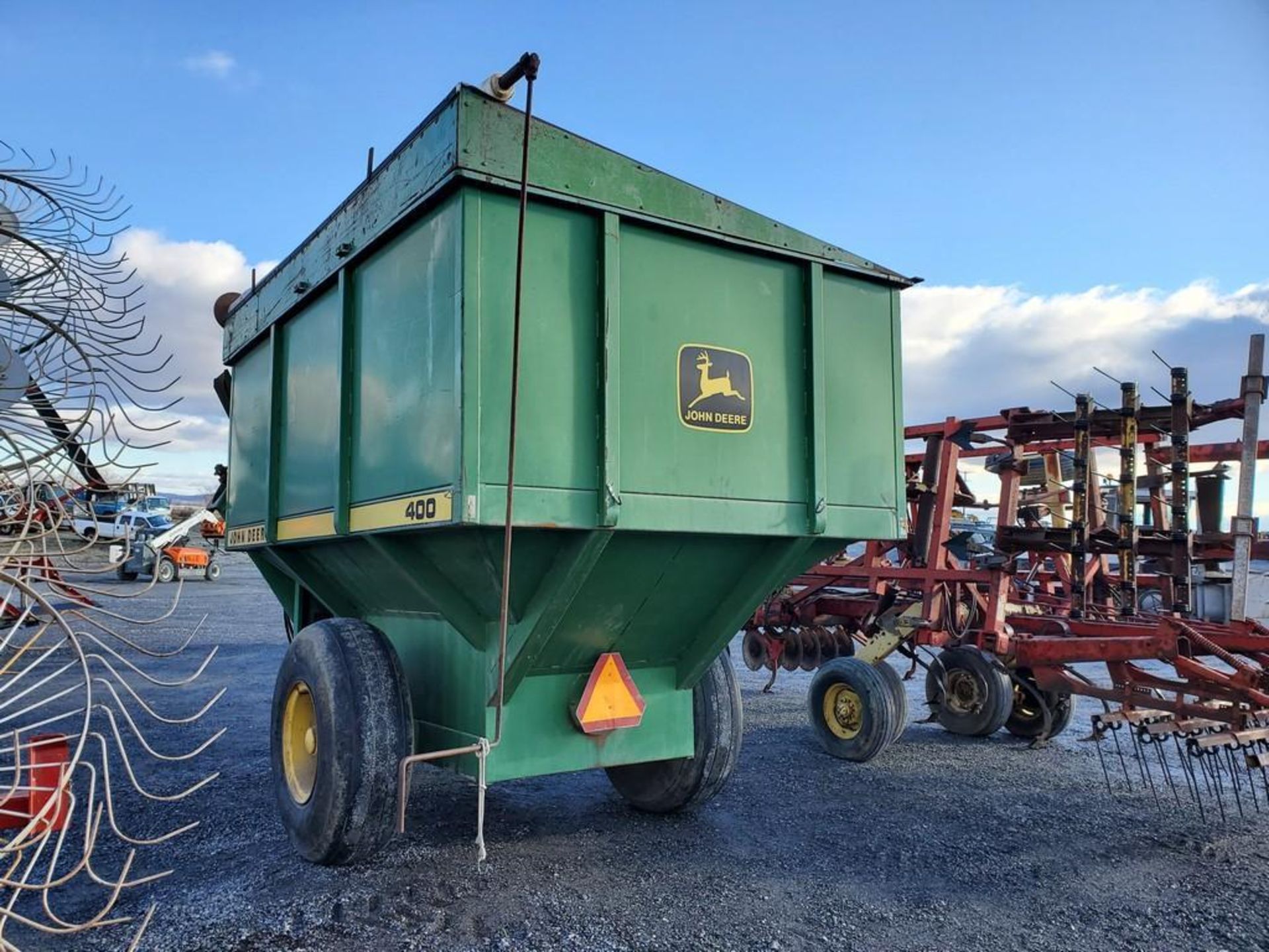 John Deere 400 Grain Cart - Image 8 of 19