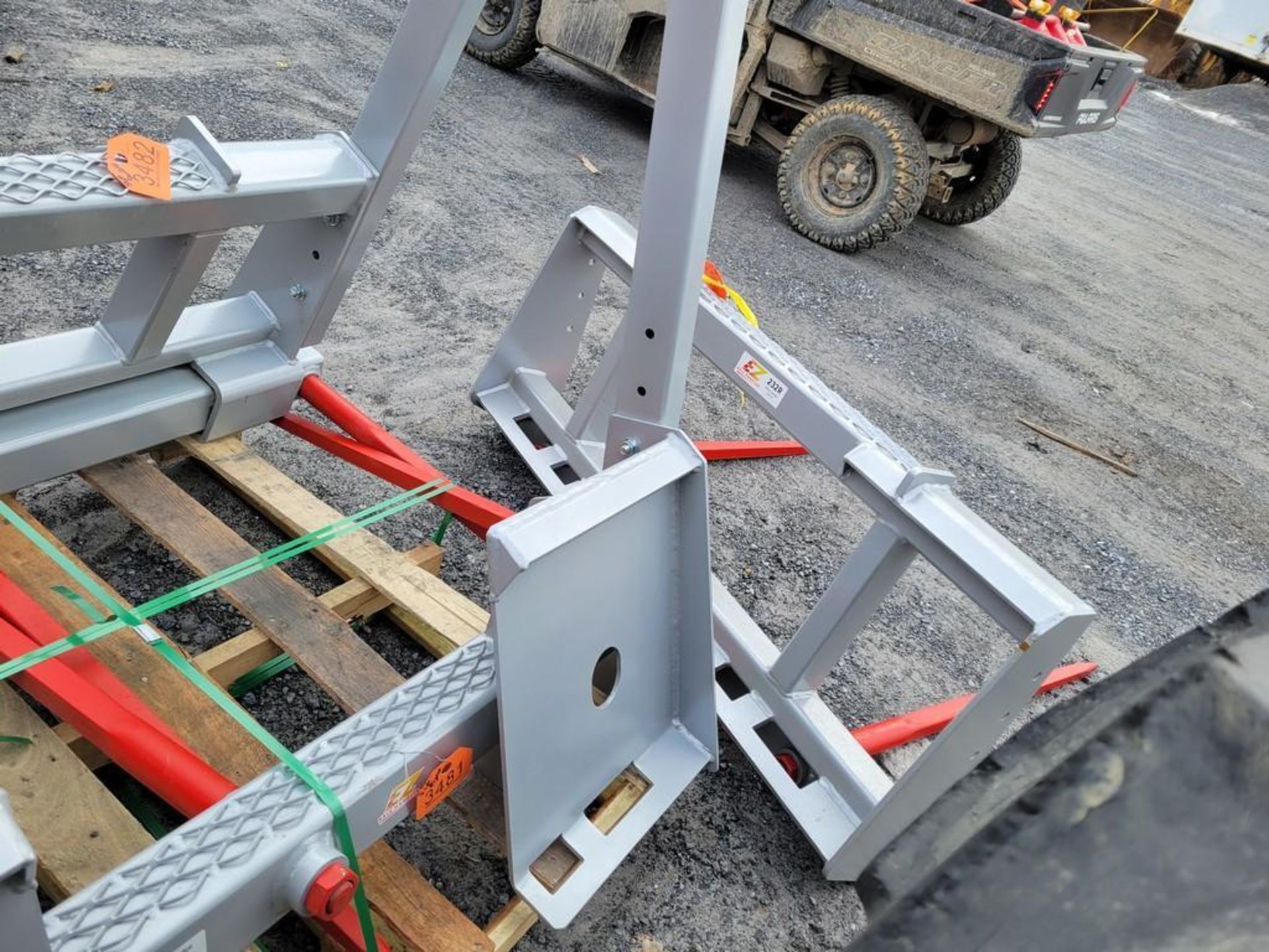 EZ Bale Handler 352R Bale Spear 'NEW' - Image 5 of 9