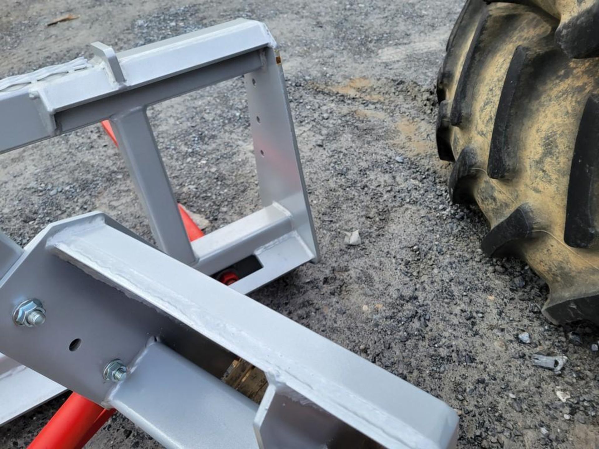 EZ Bale Handler 352R Bale Spear 'NEW' - Image 8 of 9