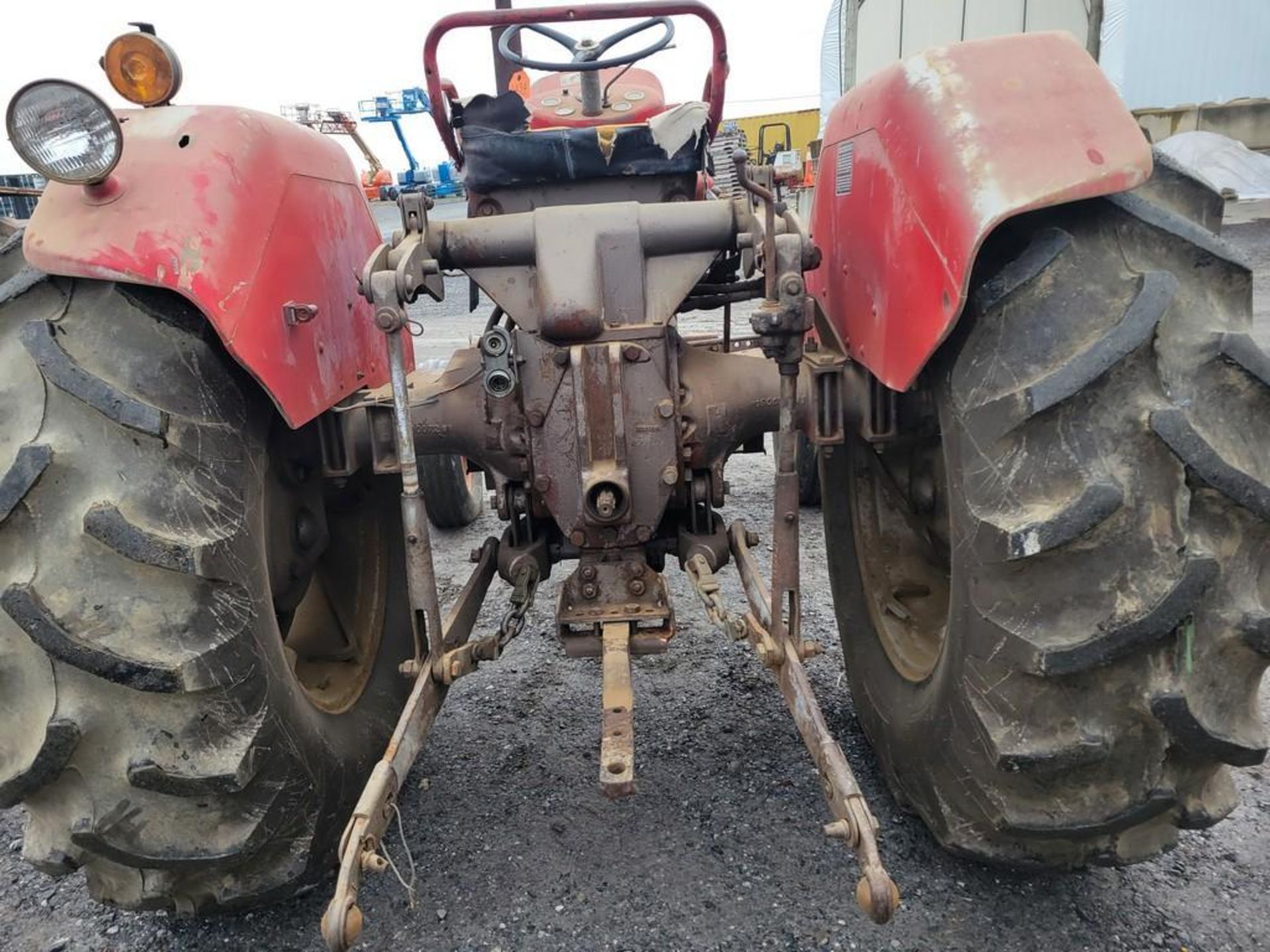 Massey Ferguson Super 90 Tractor 'Runs & Operates' - Image 15 of 28