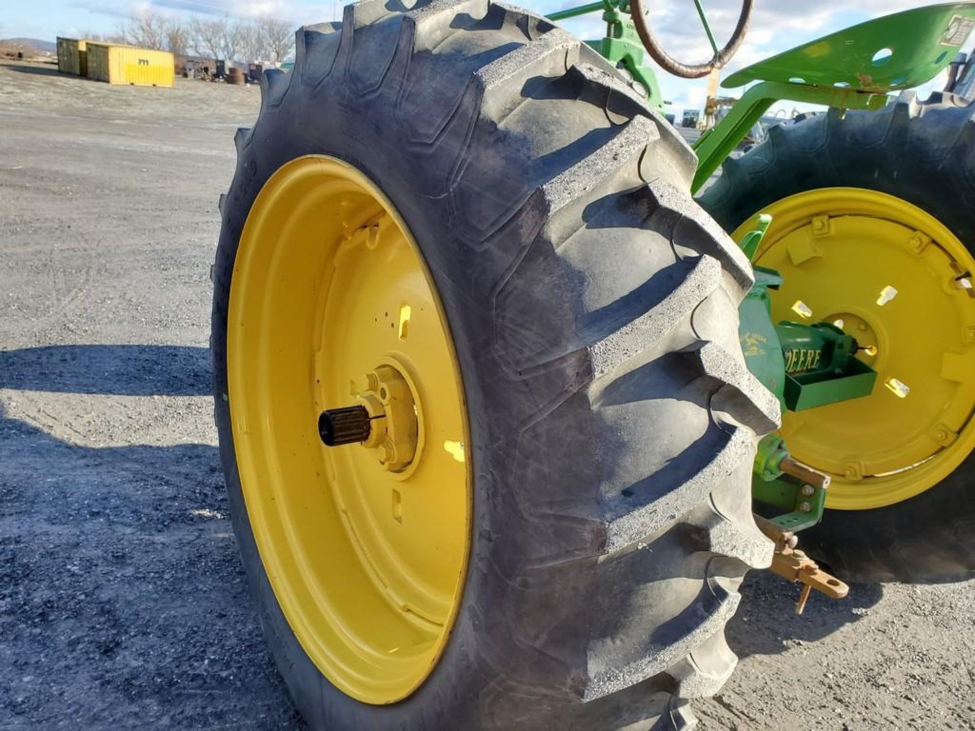 John Deere A Antique Tractor 'Runs & Operates' - Image 15 of 25