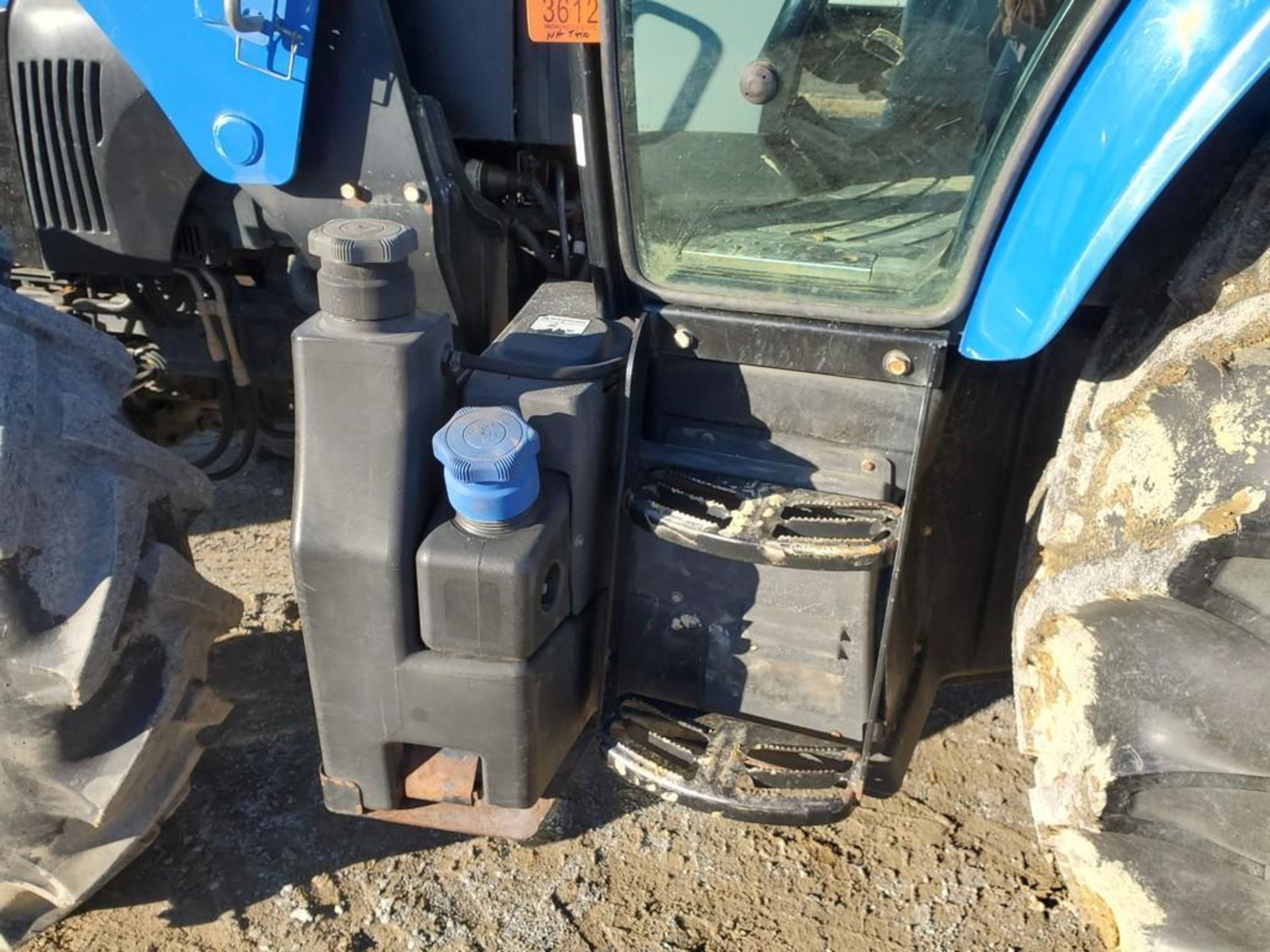 2015 New Holland T4.100 Cab Loader Tractor 'Ride & Drive' - Image 15 of 49