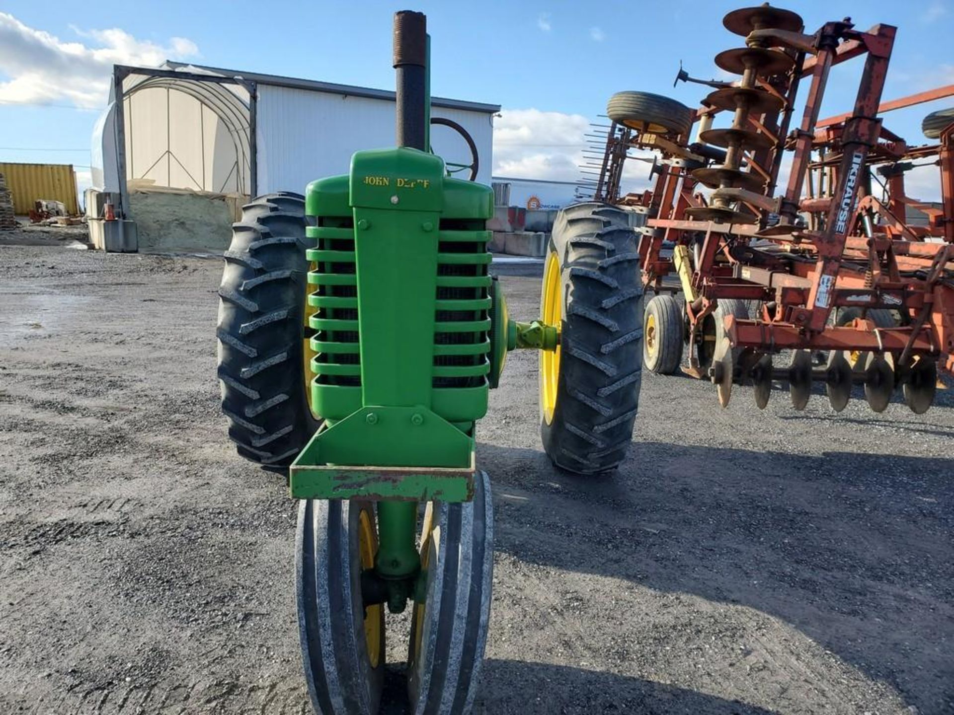 John Deere A Antique Tractor 'Runs & Operates' - Image 9 of 25