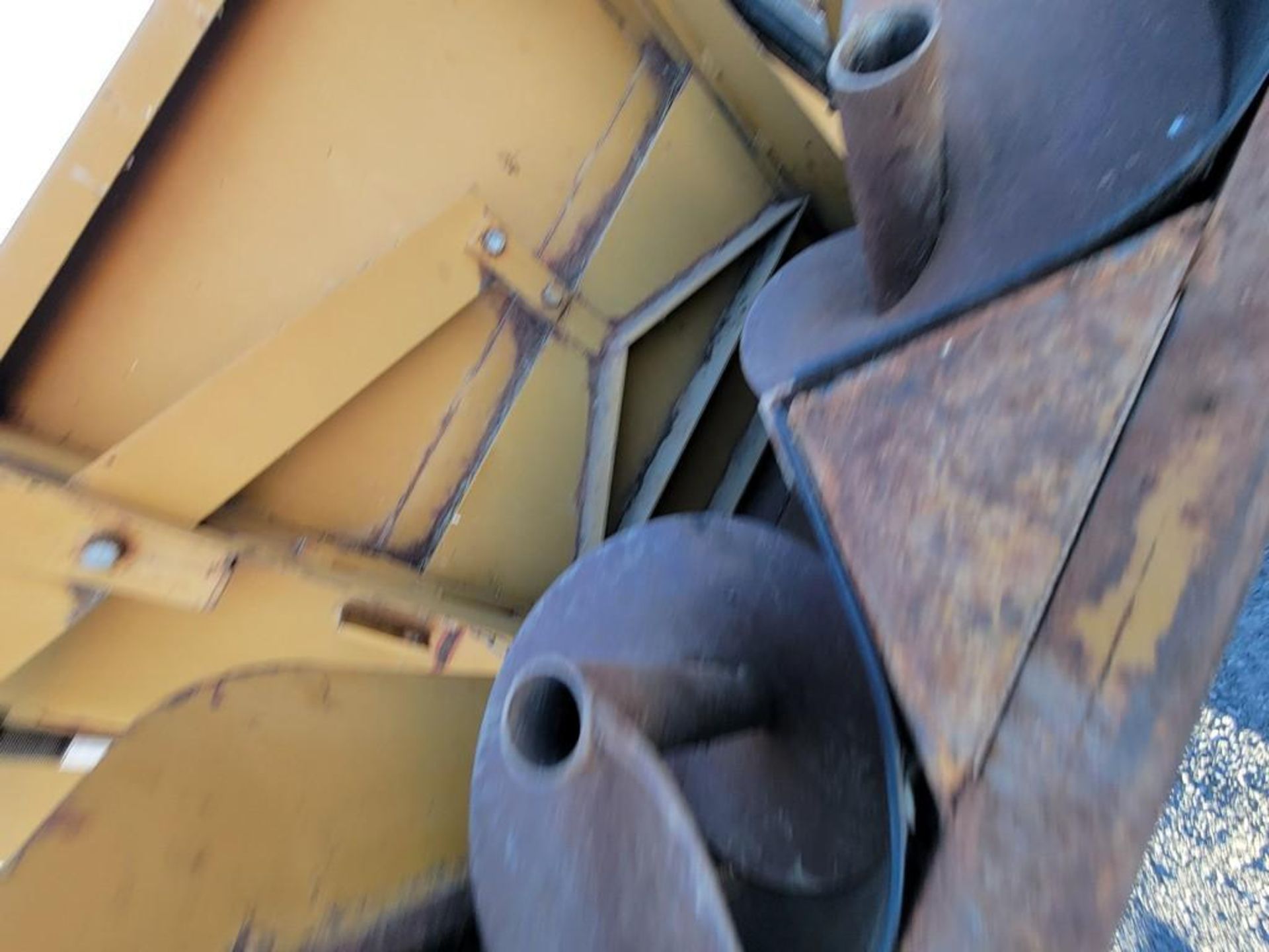Knight 3020 Mixer Wagon - Image 26 of 33