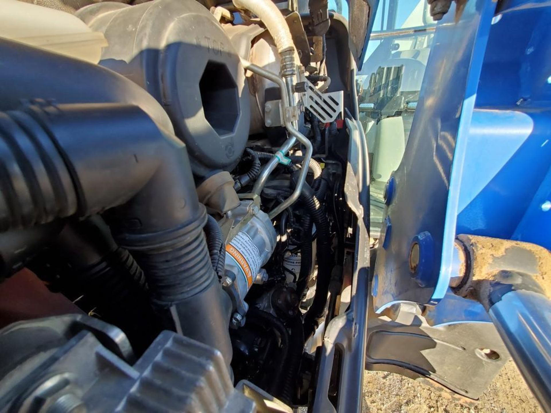 2015 New Holland T4.100 Cab Loader Tractor 'Ride & Drive' - Image 34 of 49