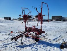 2013 New Holland 163 Tedder