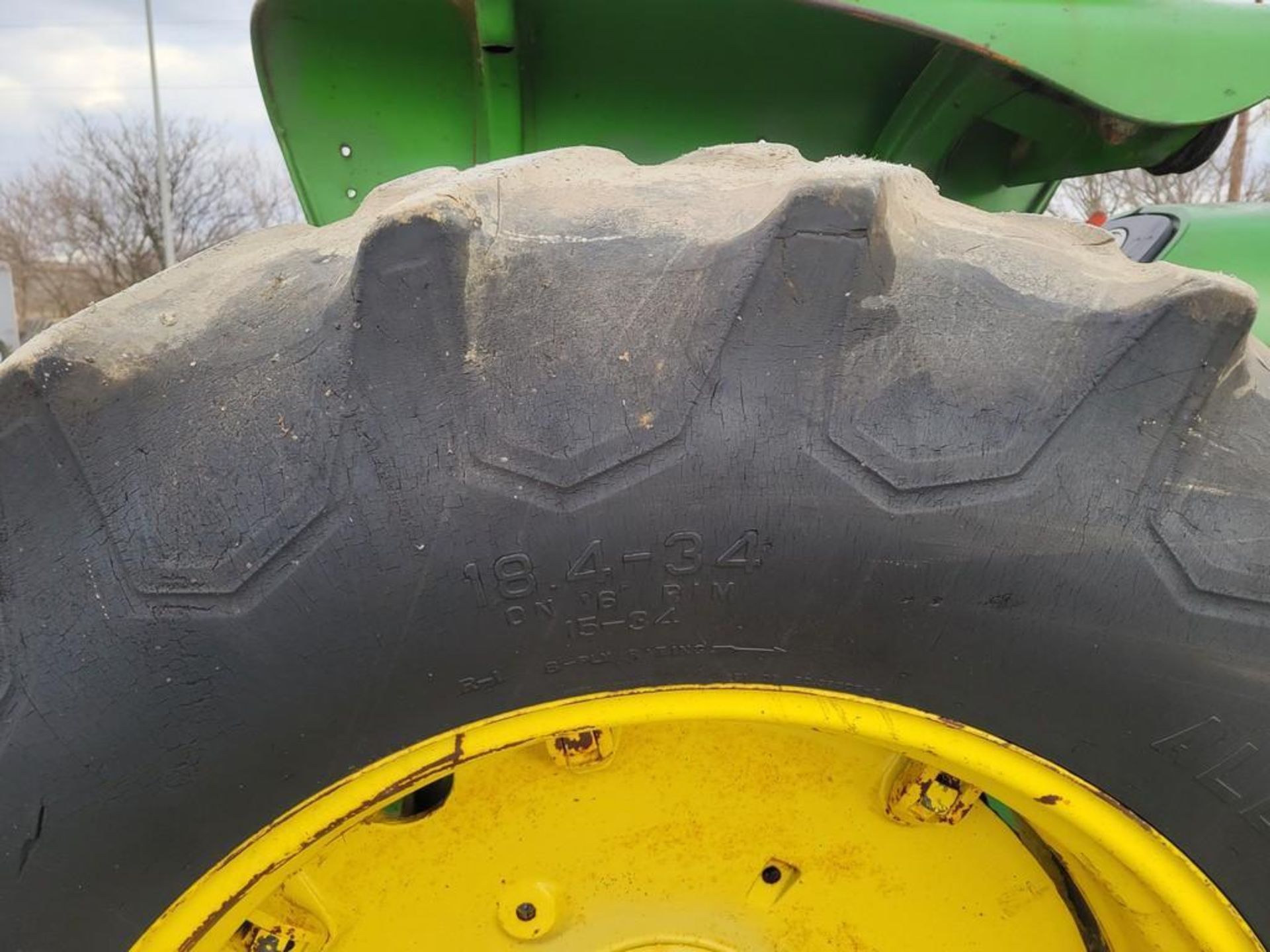 John Deere 2750 Tractor 'Runs & Operates' - Image 12 of 38
