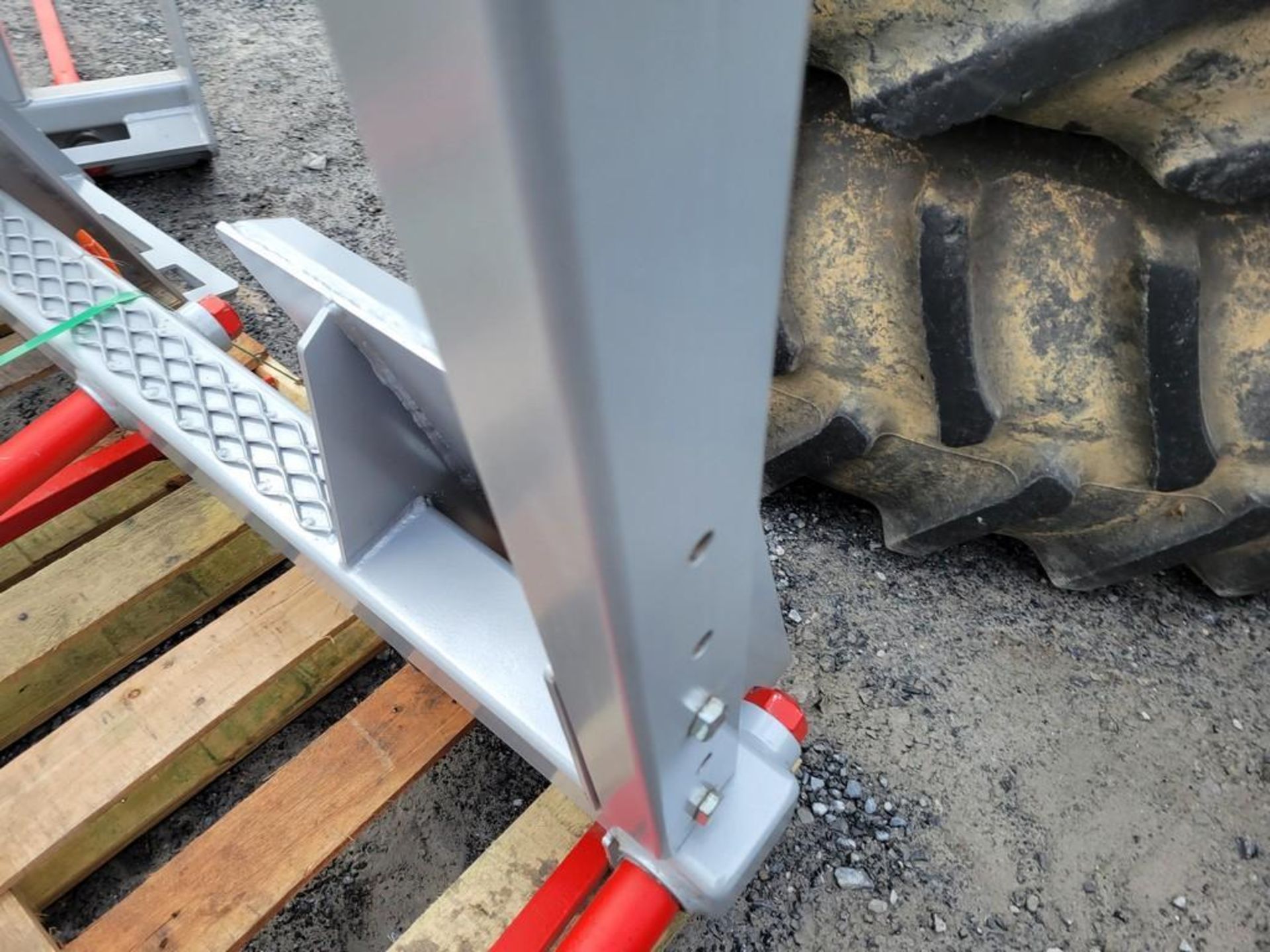 EZ Bale Handler 352R Bale Spear 'NEW' - Image 3 of 9