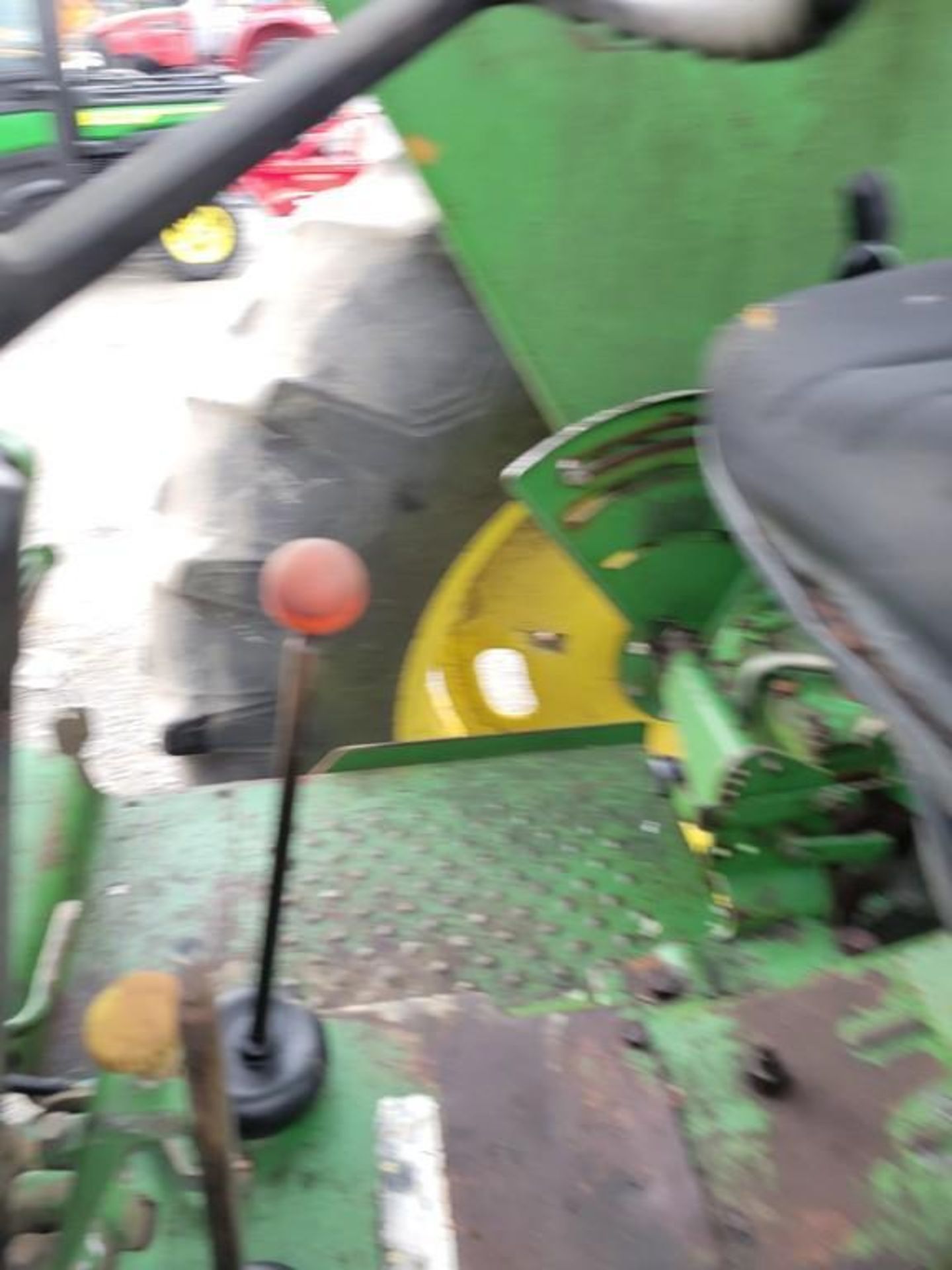John Deere 2750 Tractor 'Runs & Operates' - Image 27 of 38