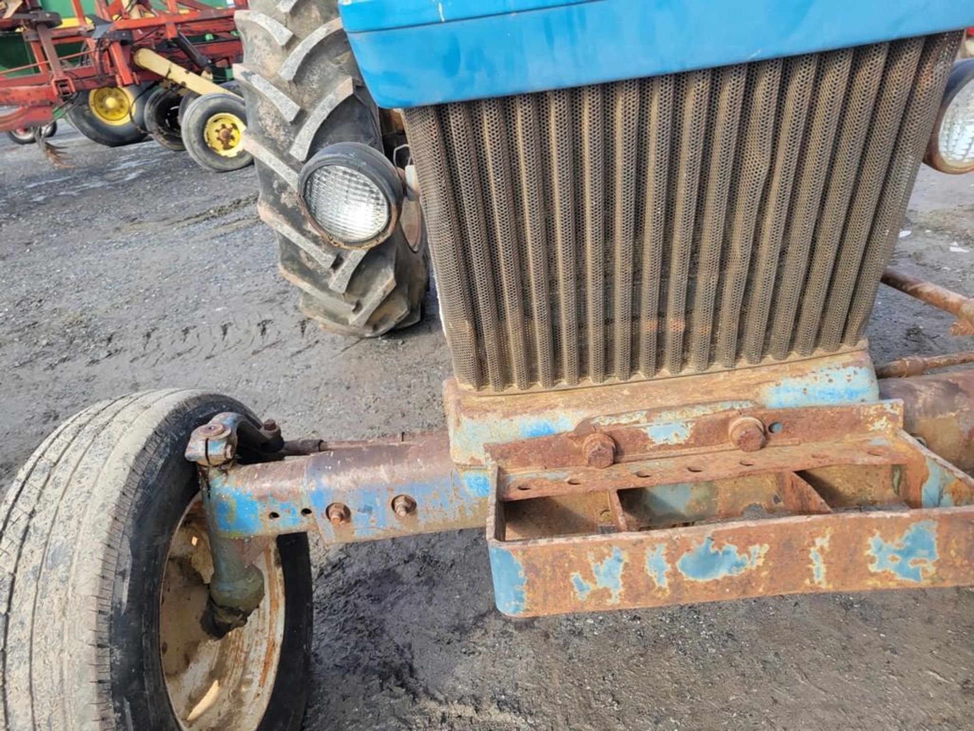 Ford 4610 Tractor 'Runs & Operates' - Image 4 of 28