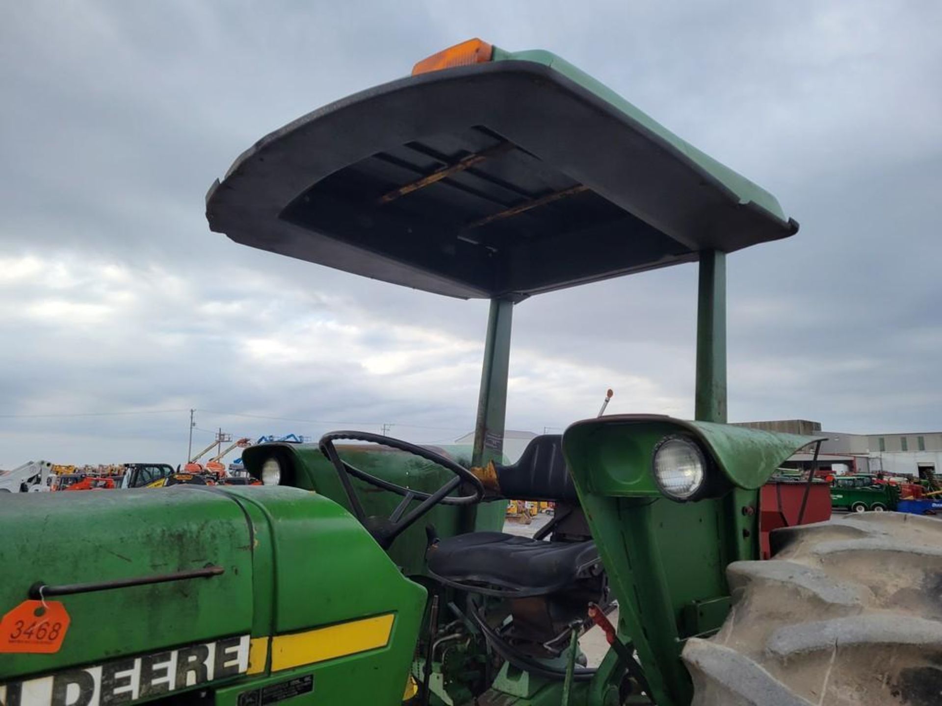 John Deere 2750 Tractor 'Runs & Operates' - Image 37 of 38