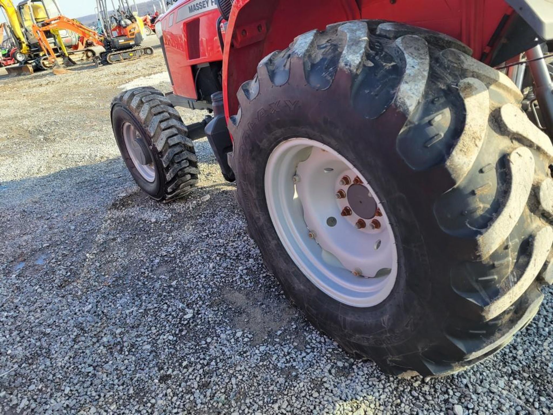 2021 Massey Ferguson 4707EP Tractor 'Ride & Drive' - Image 16 of 41
