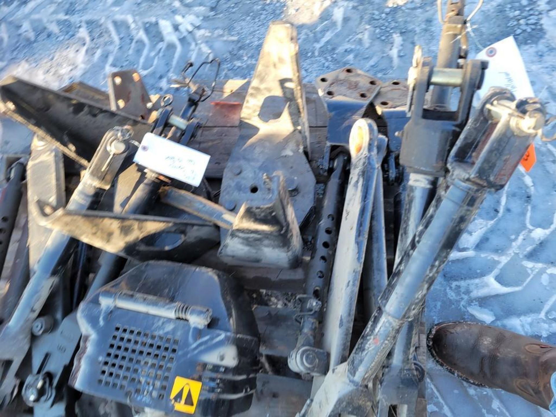 3 Point Arm Assembly - Image 2 of 8