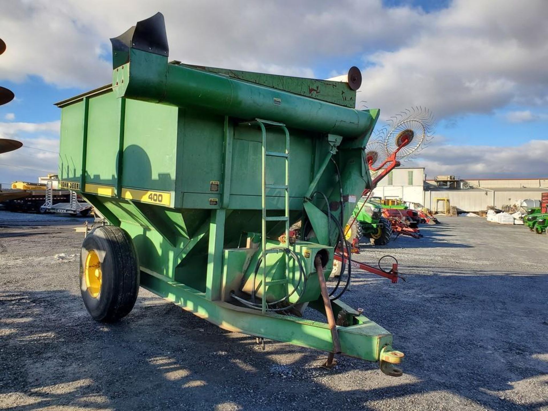 John Deere 400 Grain Cart - Image 3 of 19