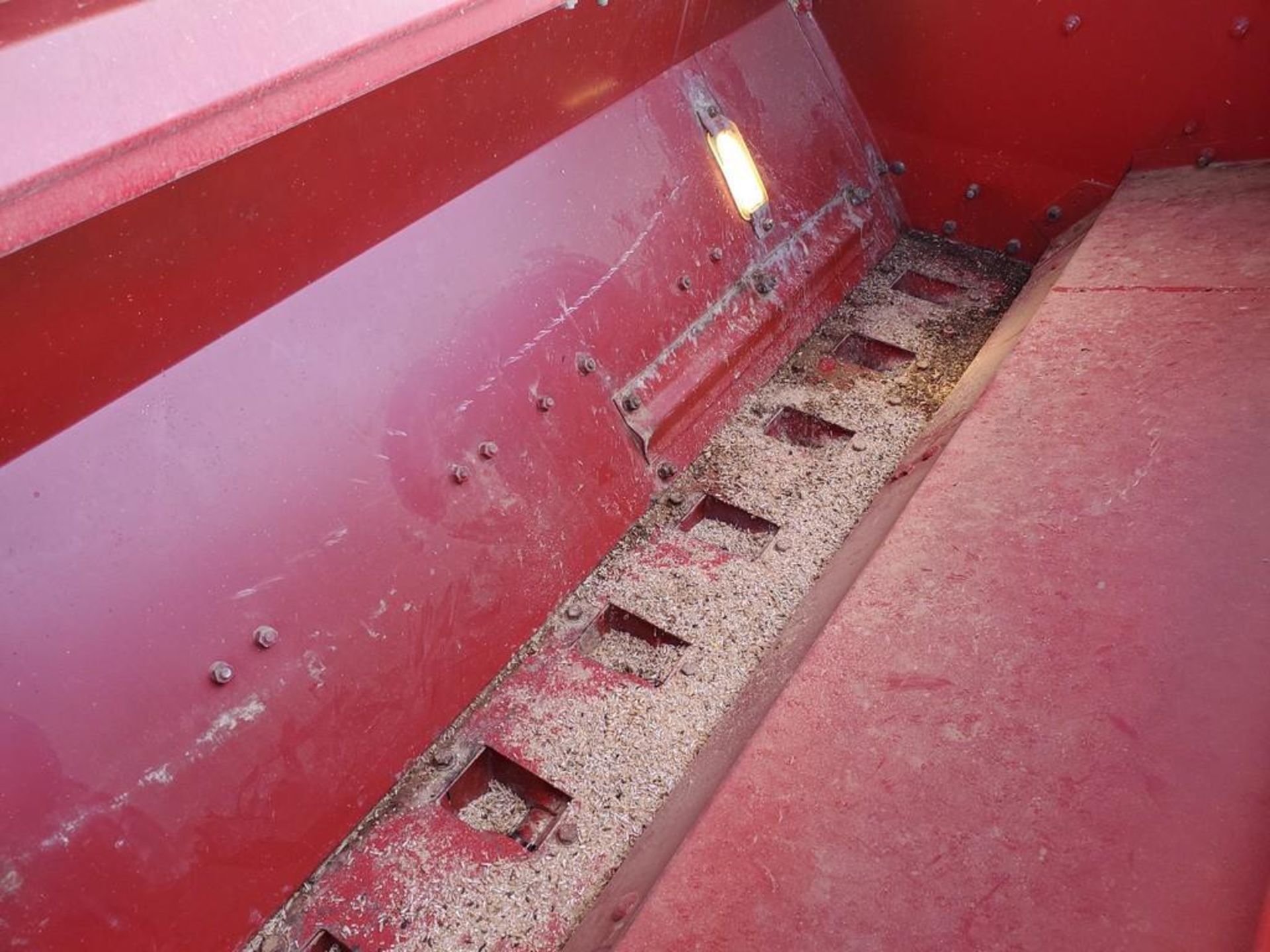 International 5100 Grain Drill - Image 19 of 22