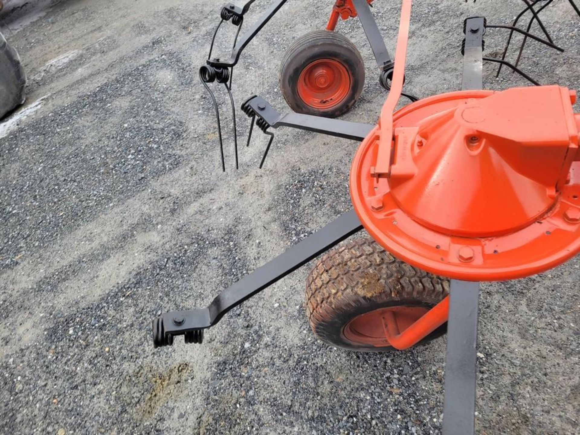 Kuhn Tedder - Image 6 of 18