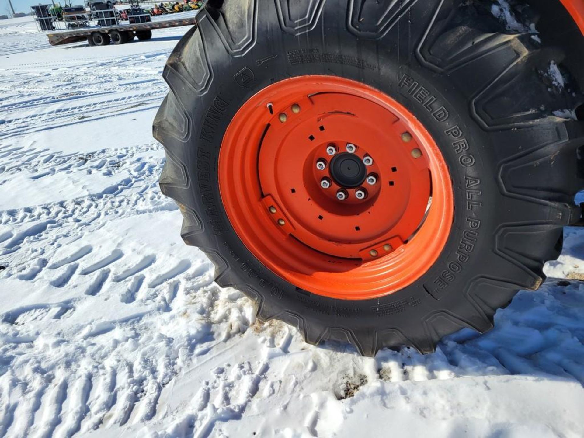 Kubota M7060 Cab Loader Tractor 'Ride & Drive' - Image 6 of 37