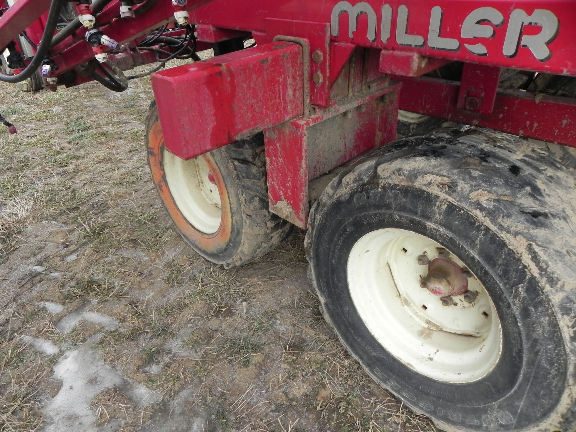 Miller Pro 750 Field Sprayer - Image 10 of 18