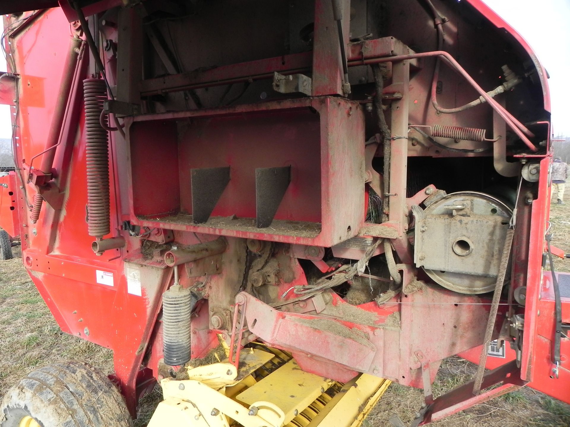 2013 New Holland BR7070 Round Baler - Image 11 of 16