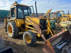 John Deere 415B Backhoe