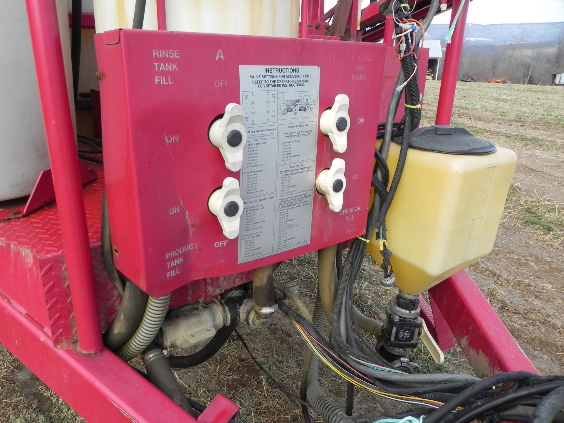 Miller Pro 750 Field Sprayer - Image 12 of 18