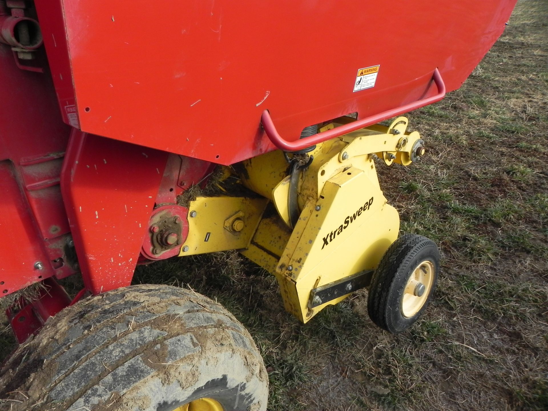 2013 New Holland BR7070 Round Baler - Image 10 of 16