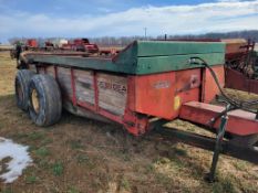 New Idea 245 Manure Spreader