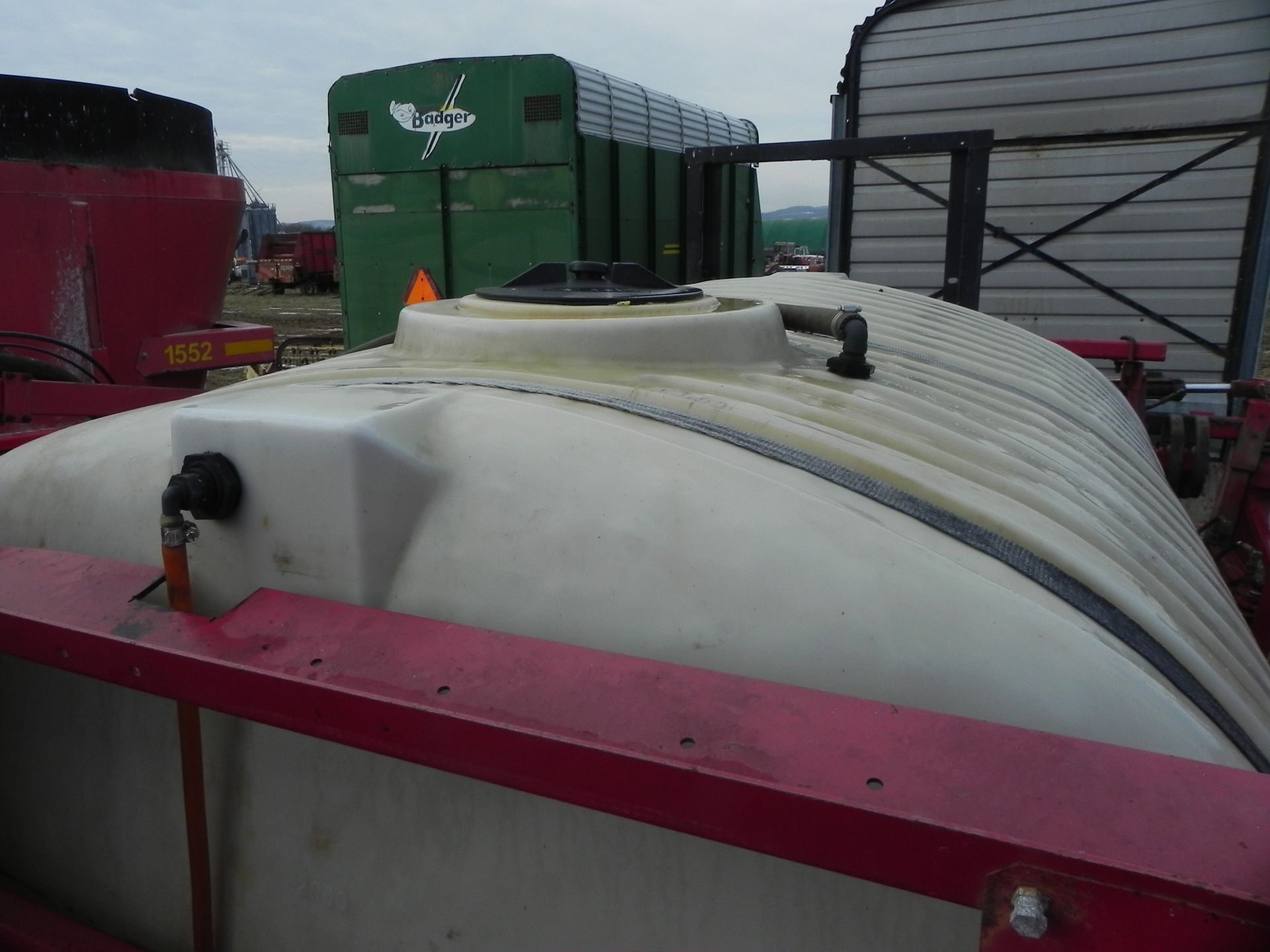 Miller Pro 750 Field Sprayer - Image 16 of 18