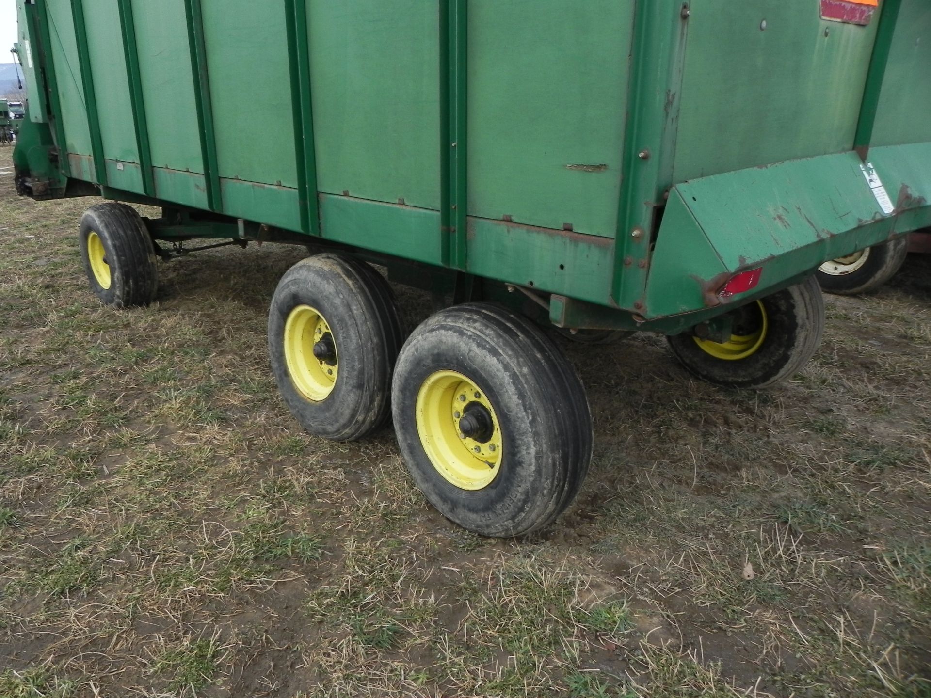 Badger Forage Wagon - Image 12 of 19