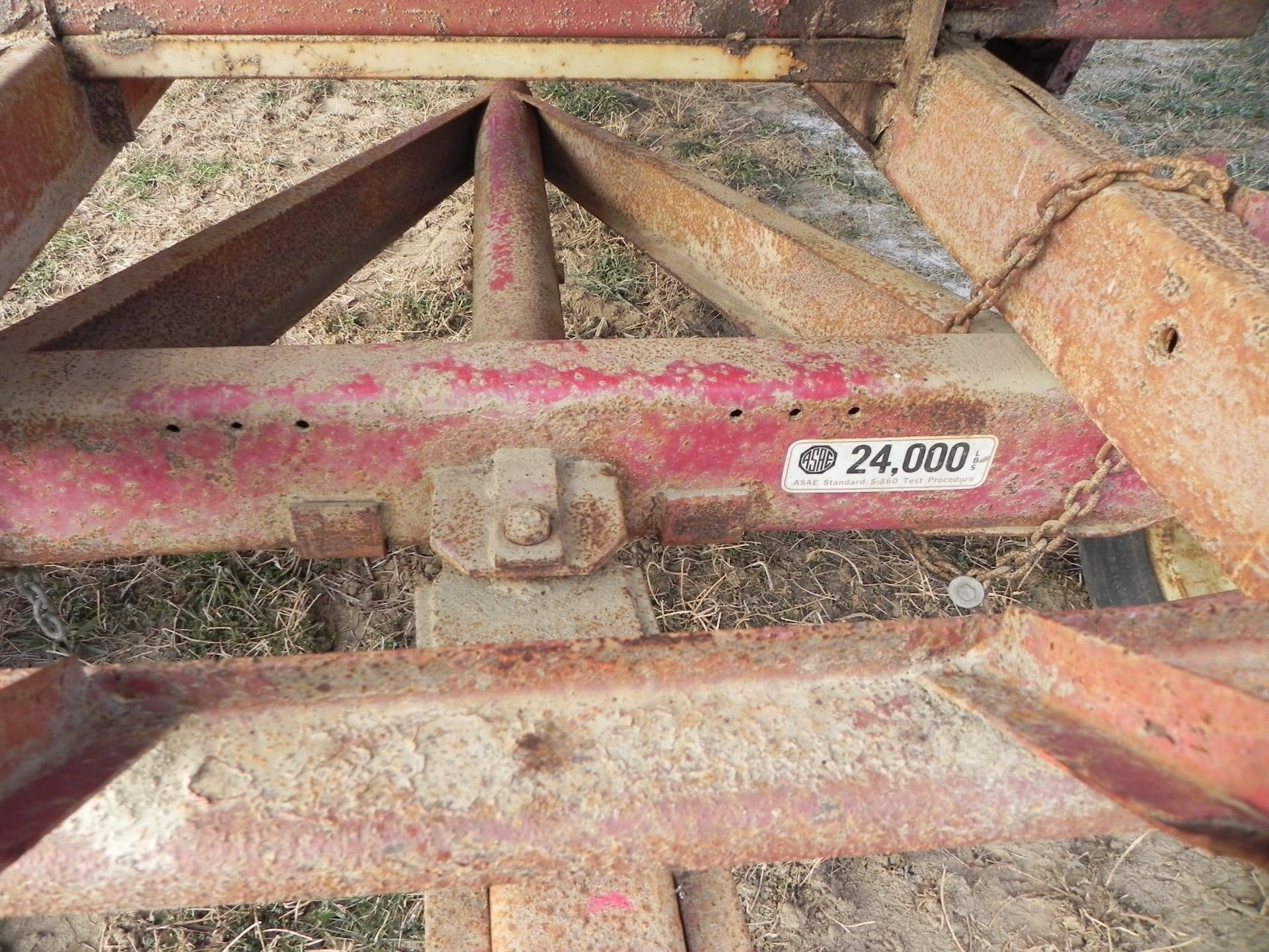 McCurdy 375 Bin Wagon - Image 13 of 14