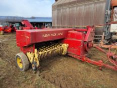 New Holland 276 Baler