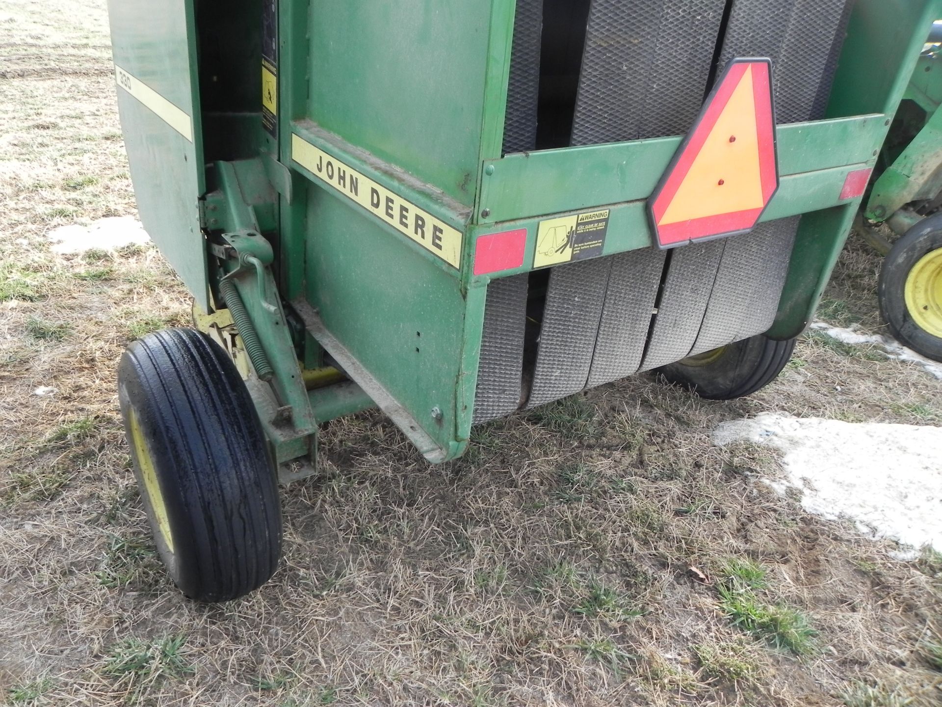 John Deere 330 Round Baler - Image 10 of 16